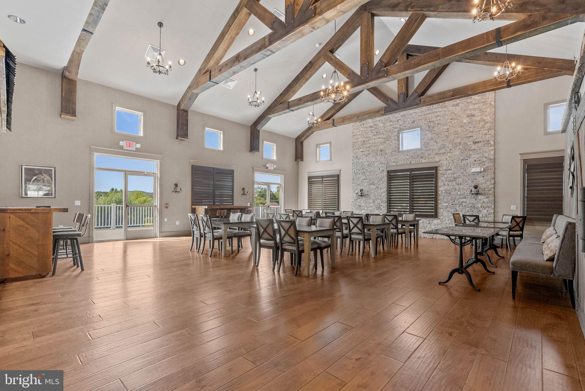 SPRING OAK - Residential