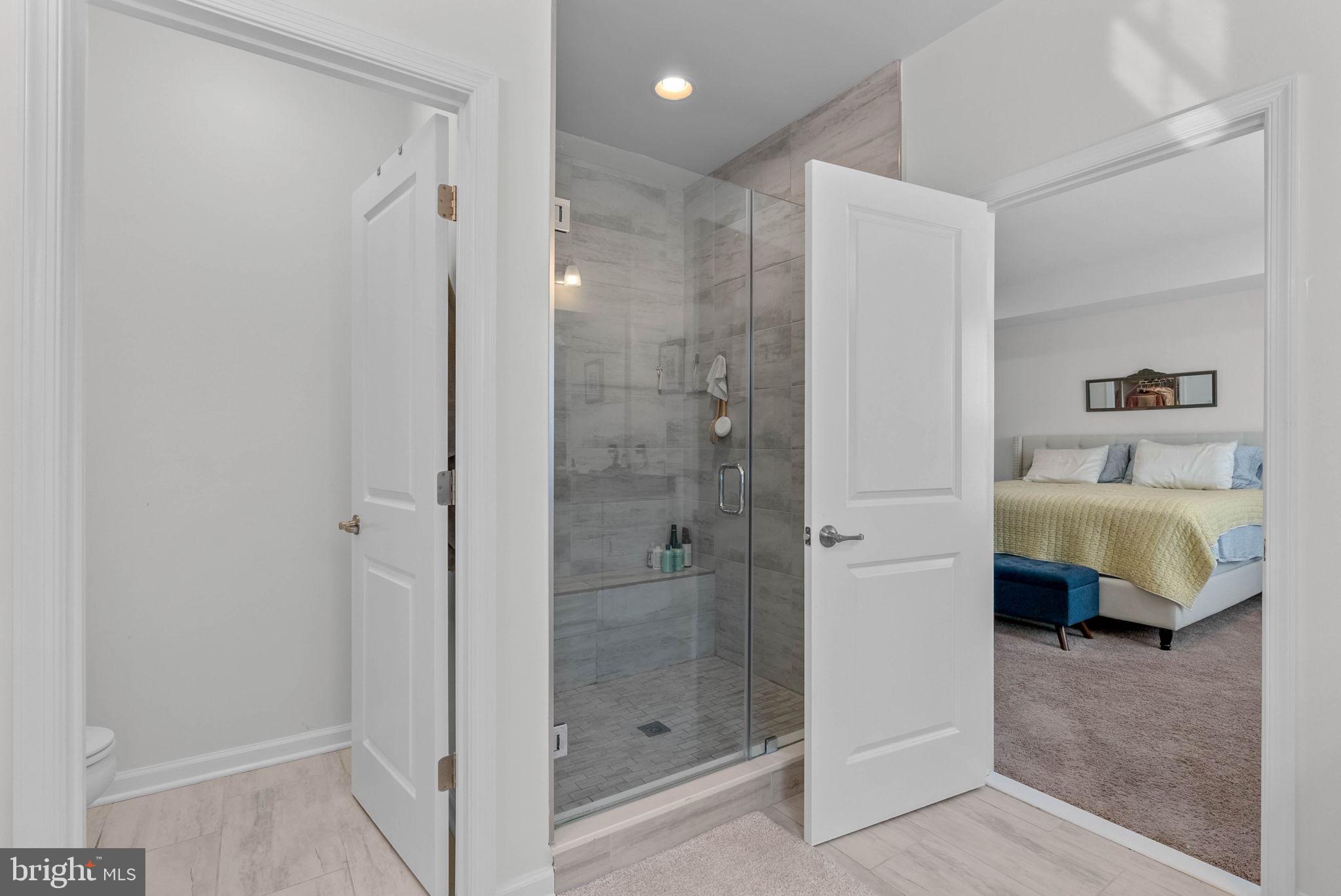 SPRING OAK - Residential