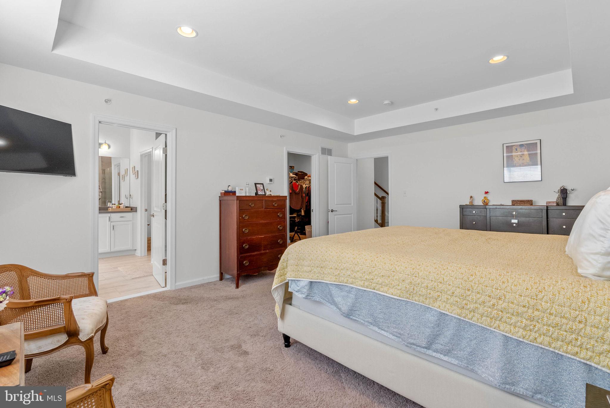 SPRING OAK - Residential