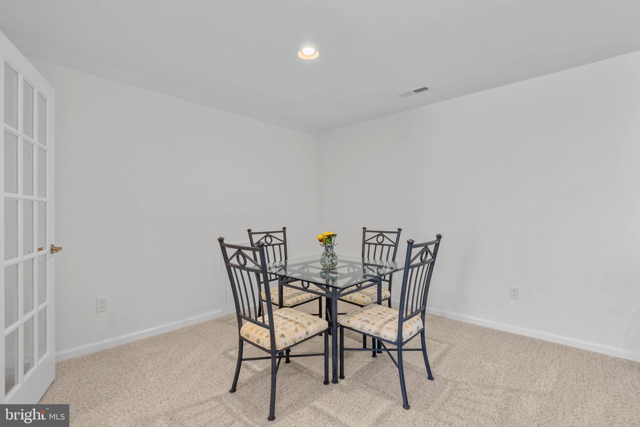 SPRING OAK - Residential