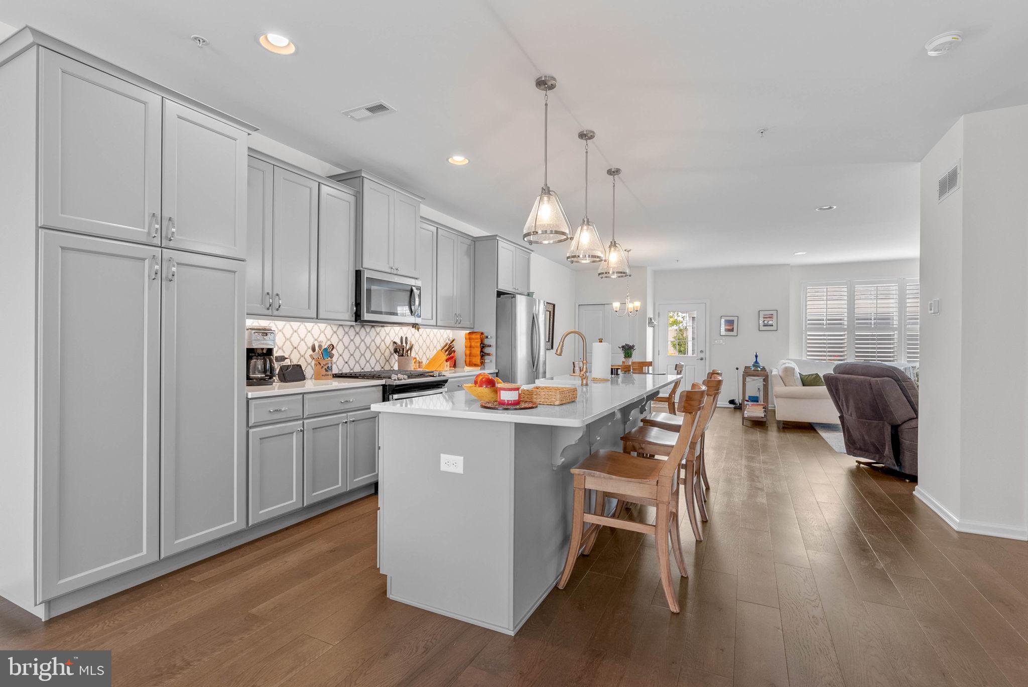 SPRING OAK - Residential