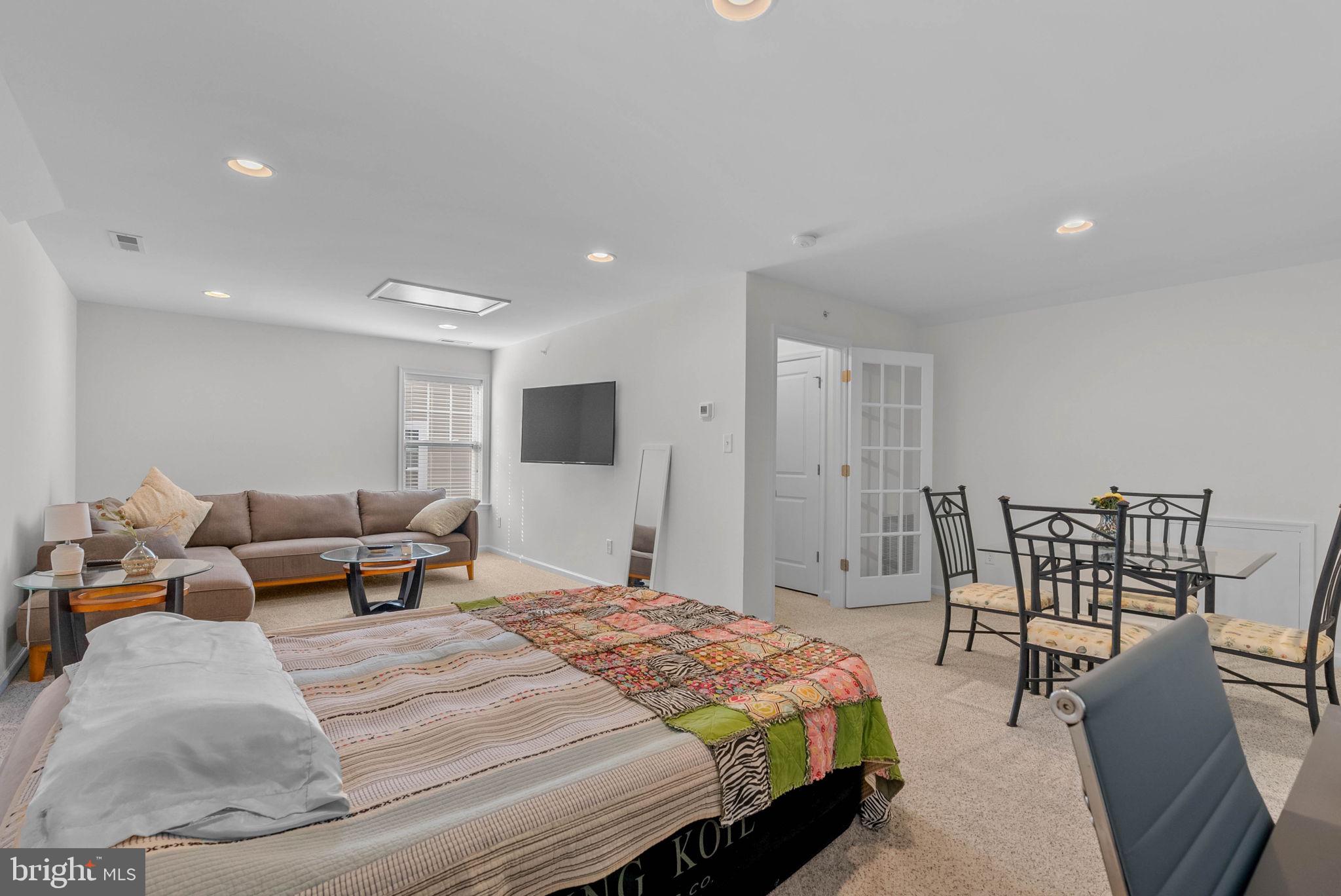 SPRING OAK - Residential