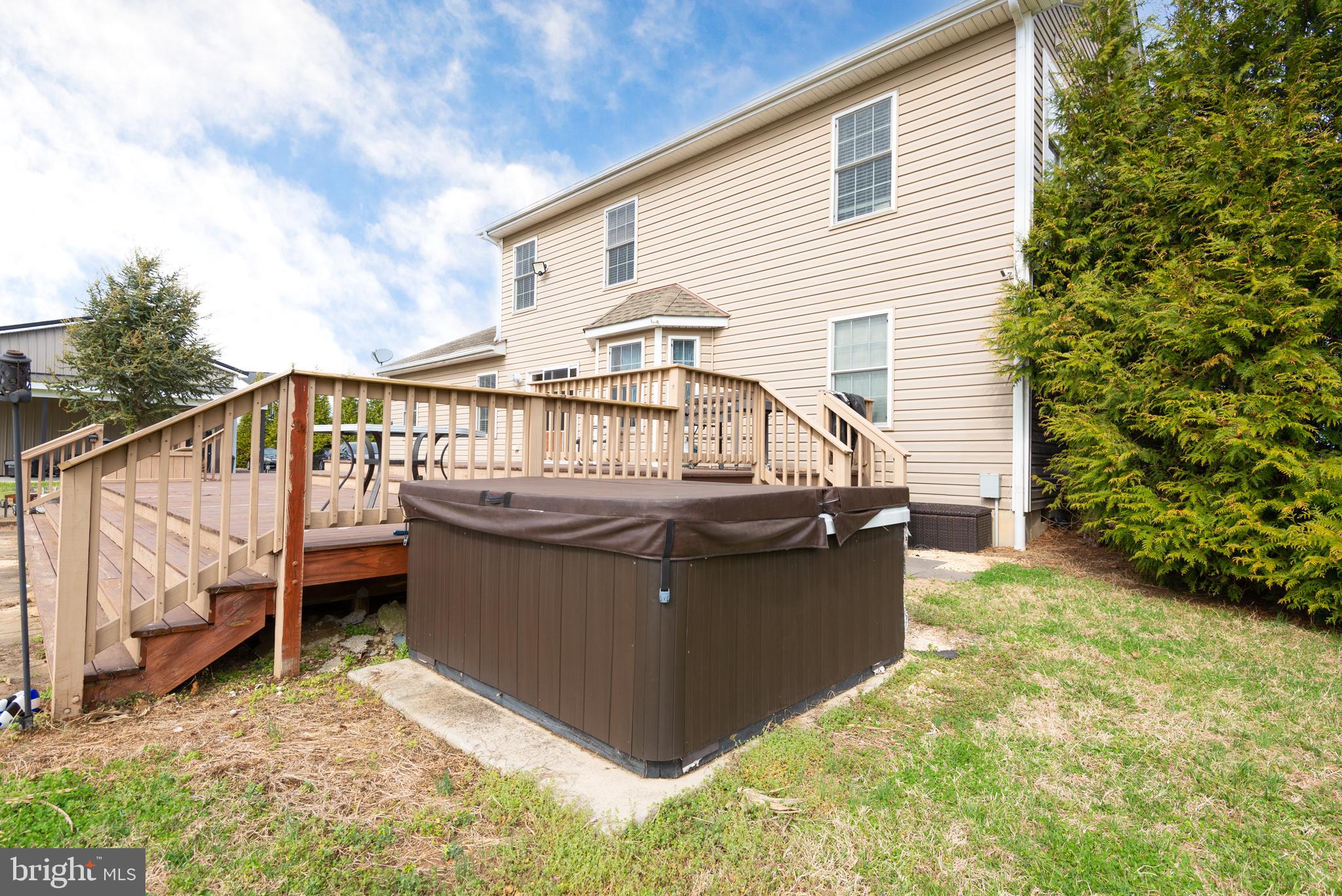 PATCHWORK KNOLL - Residential