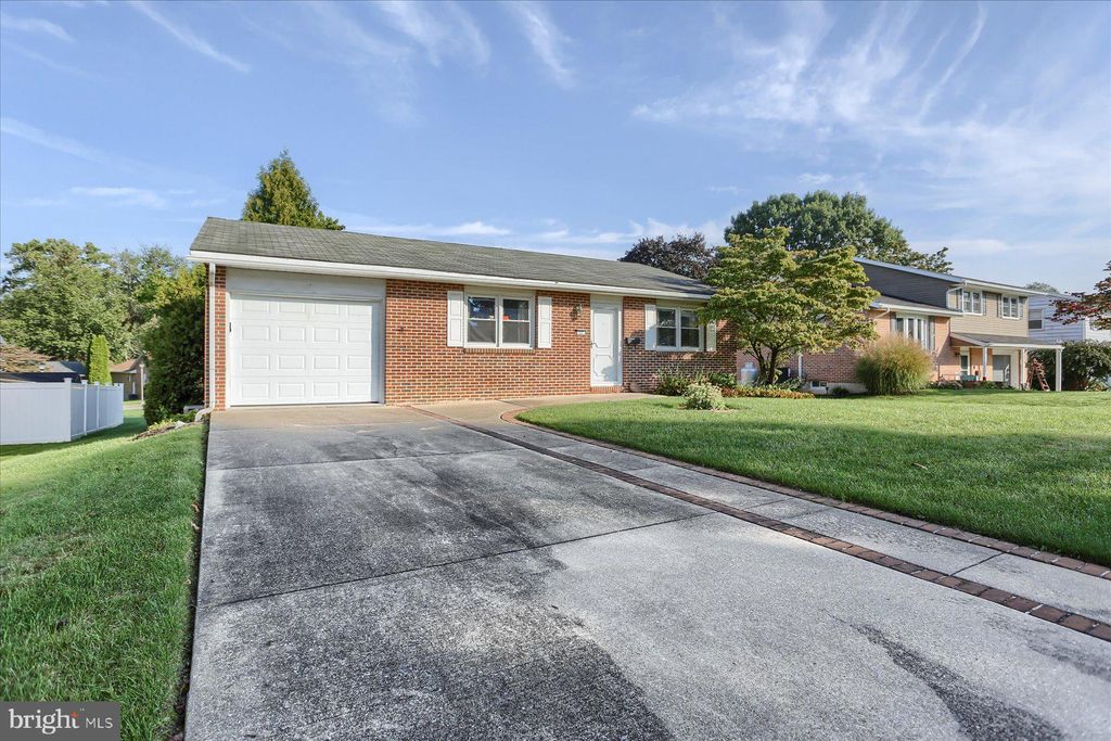 Photo of 737 S STATE ST, EPHRATA, PA 17522 (MLS # PALA2040422)