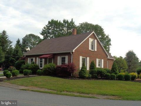 607 WOODLAND AVENUE MT HOLLY SPRINGS PA 17065