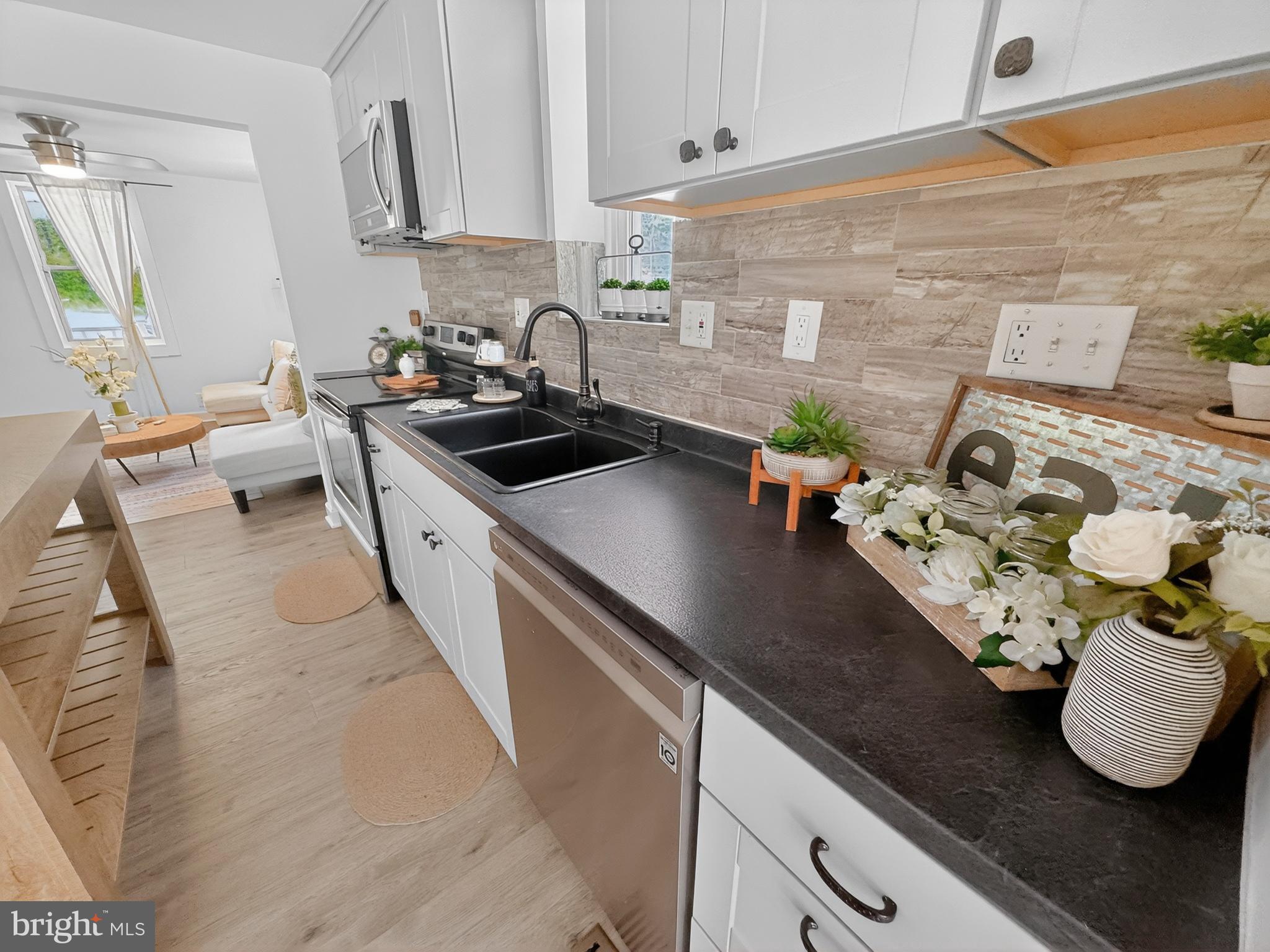 KINGSVILLE - Residential