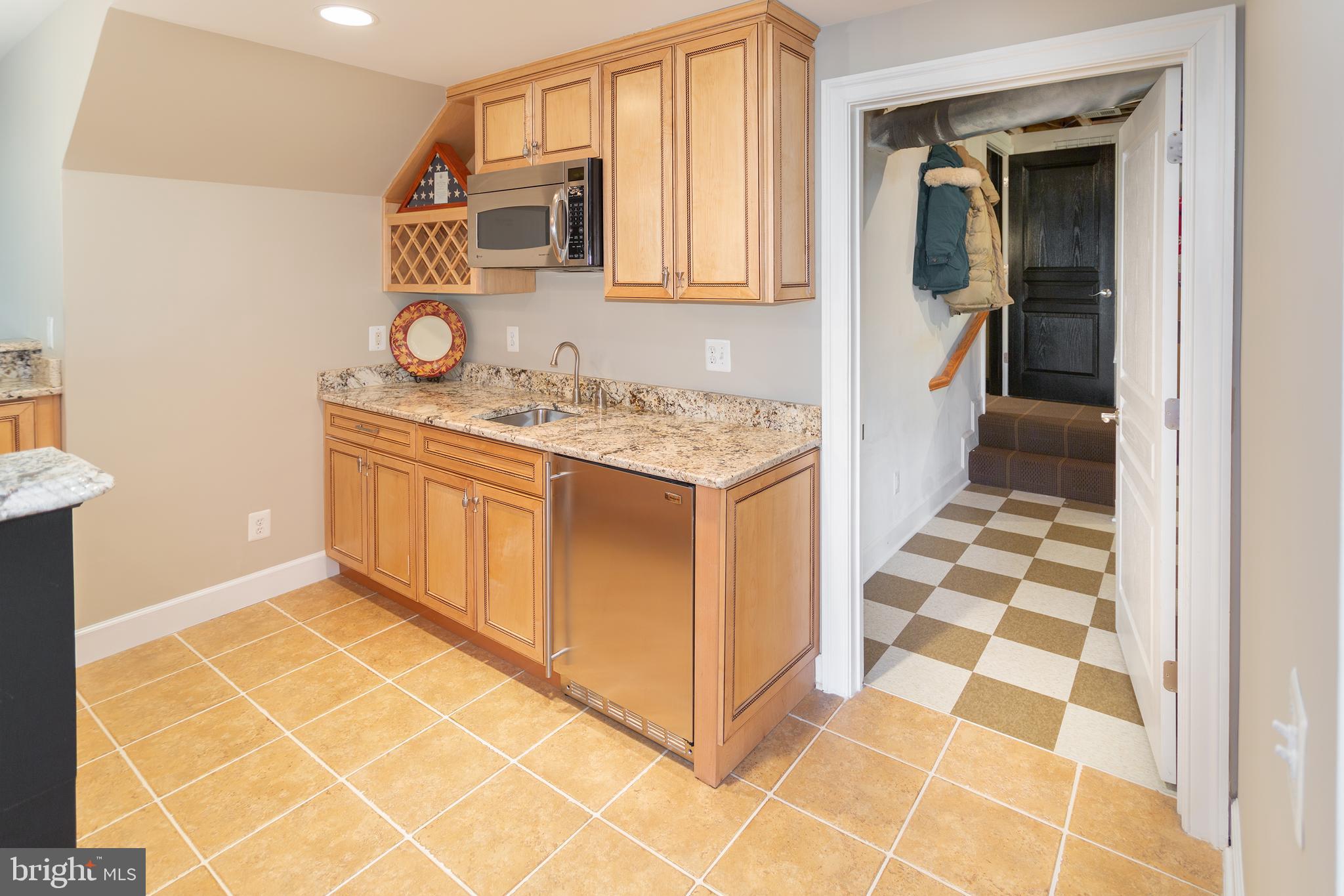 RED CEDAR - Residential