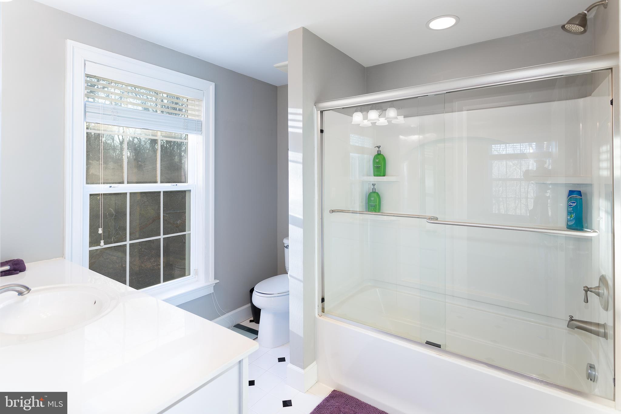 RED CEDAR - Residential