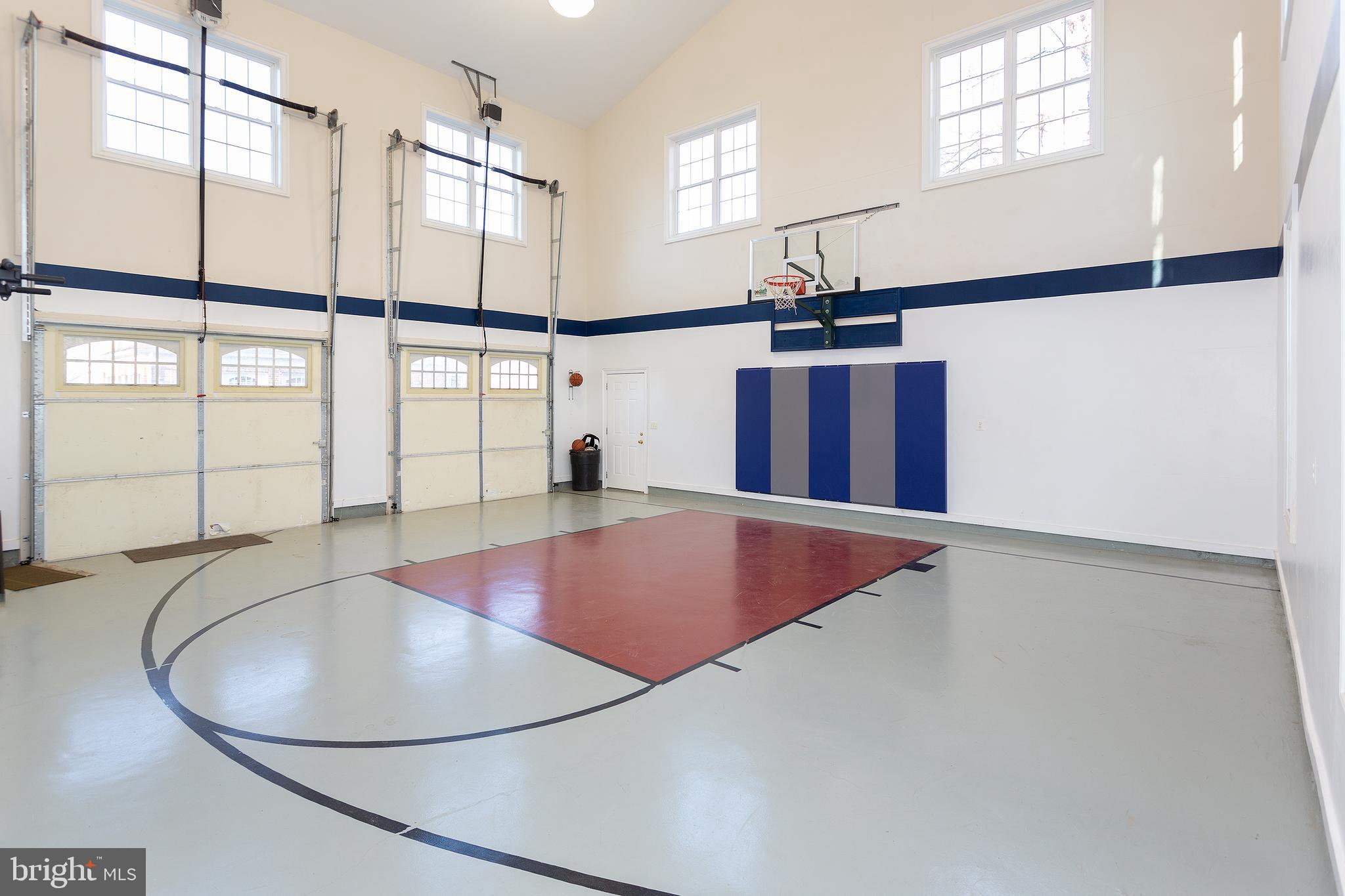 RED CEDAR - Residential