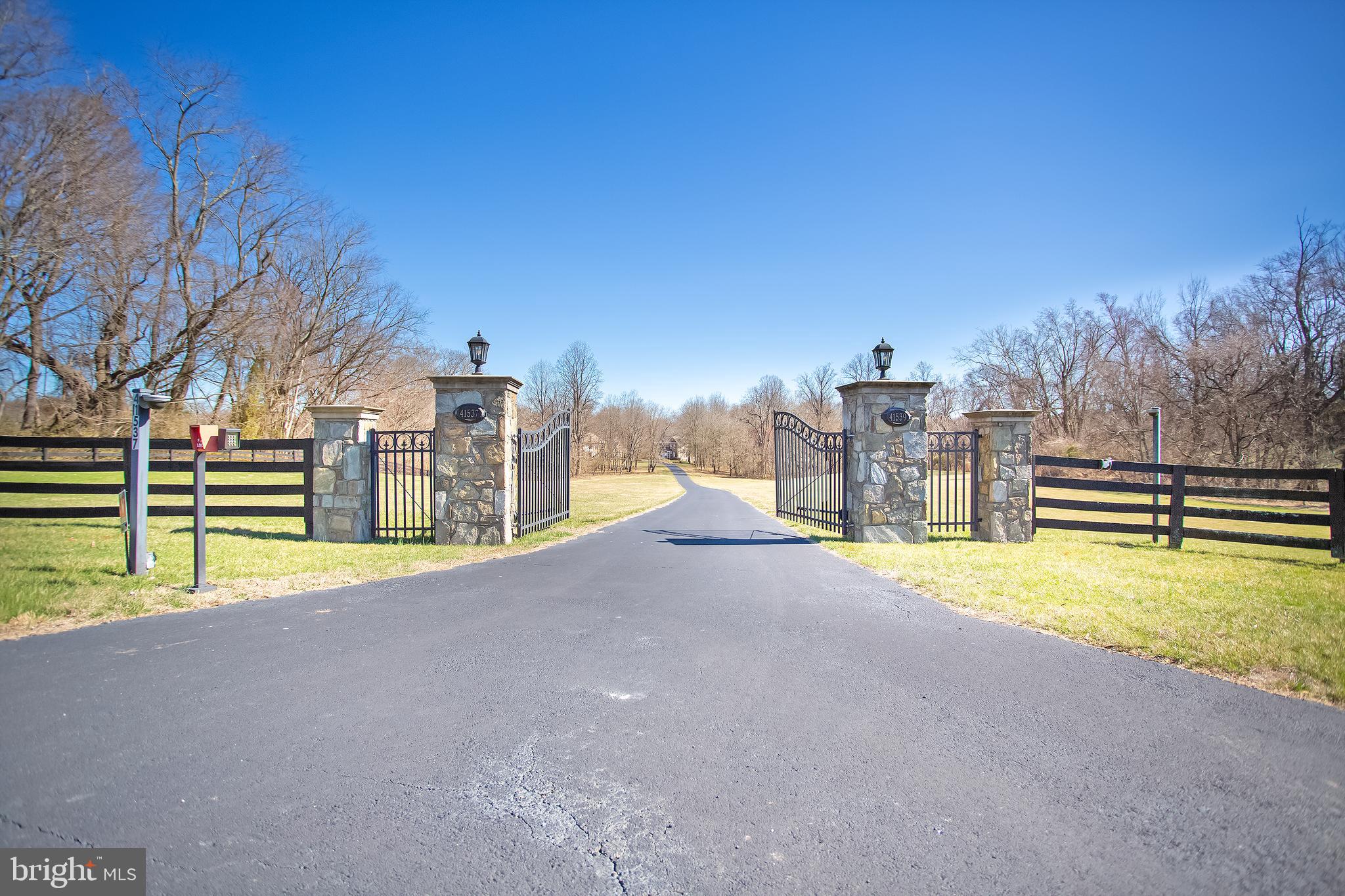 RED CEDAR - Residential
