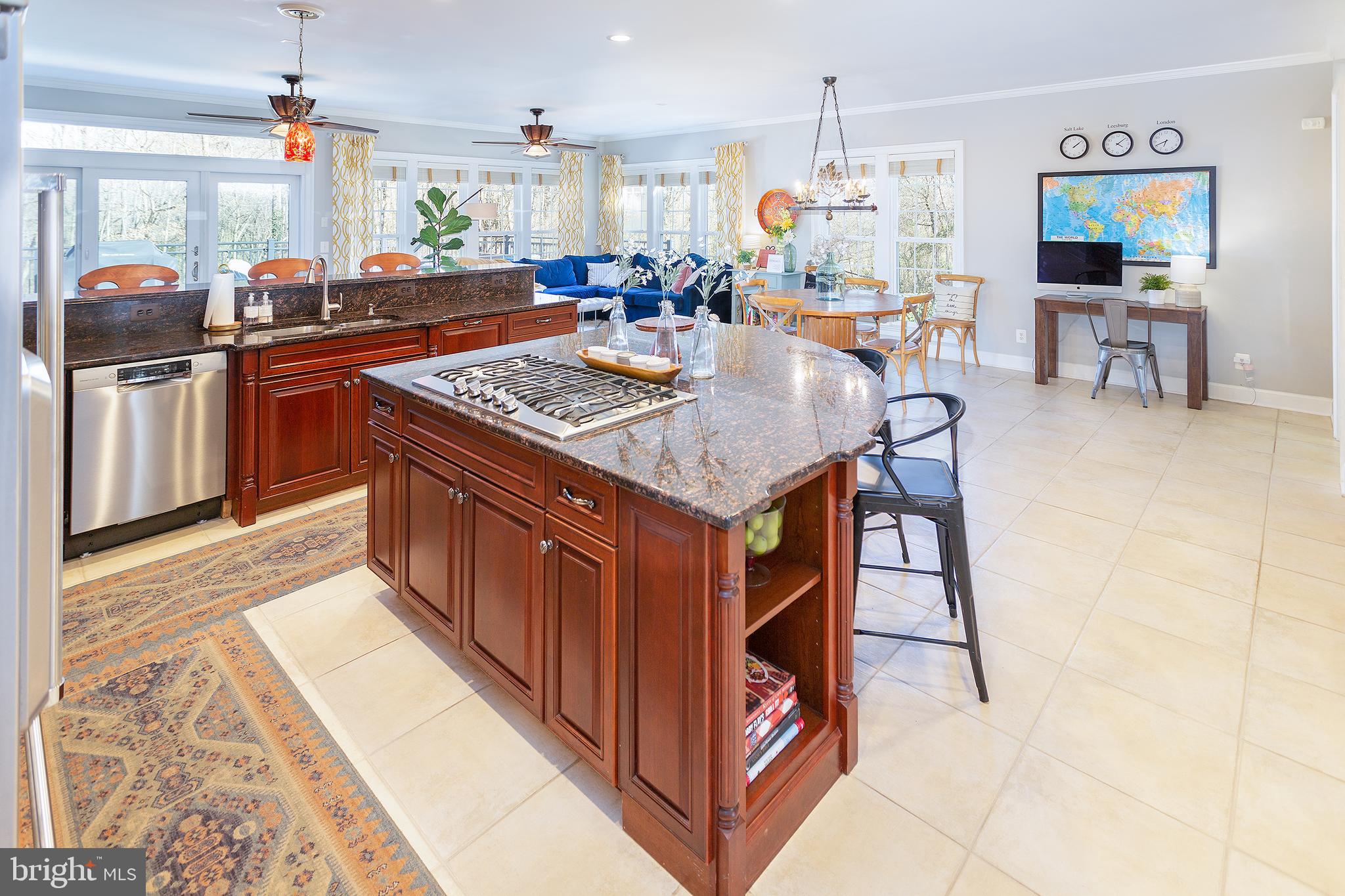 RED CEDAR - Residential