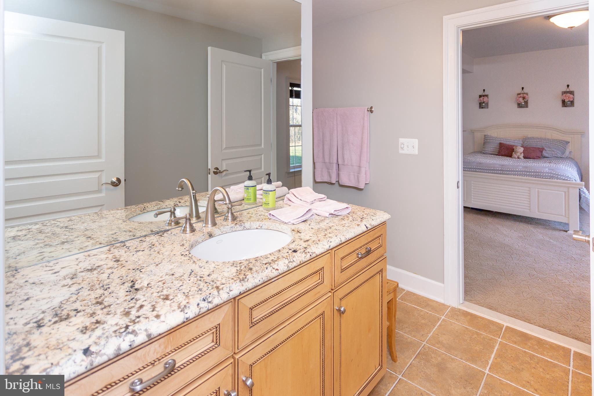 RED CEDAR - Residential