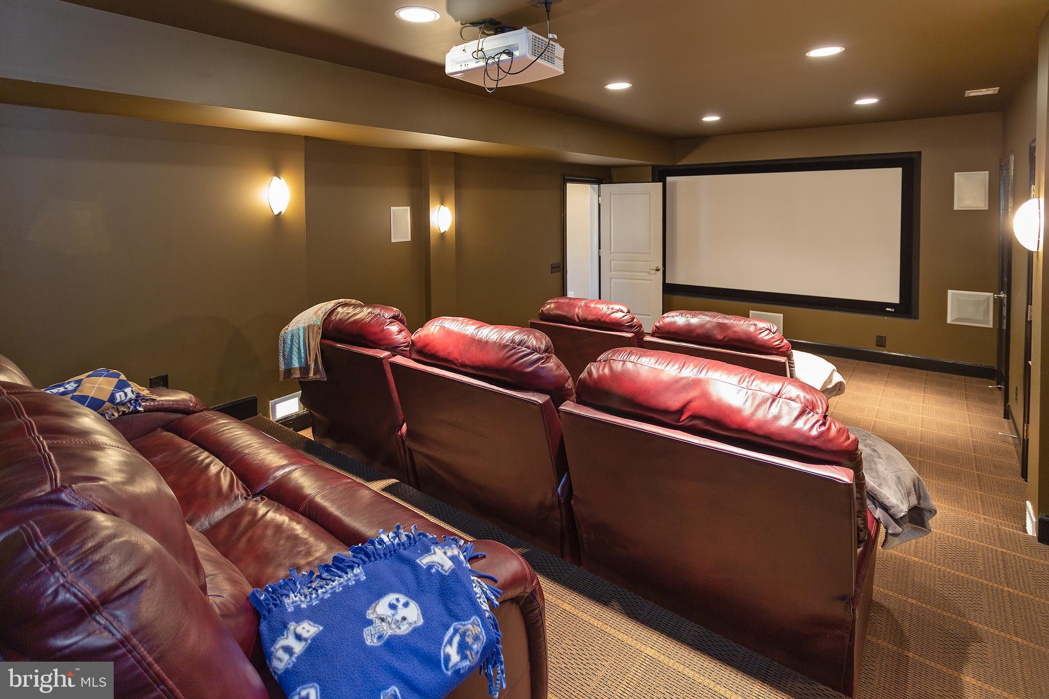 RED CEDAR - Residential