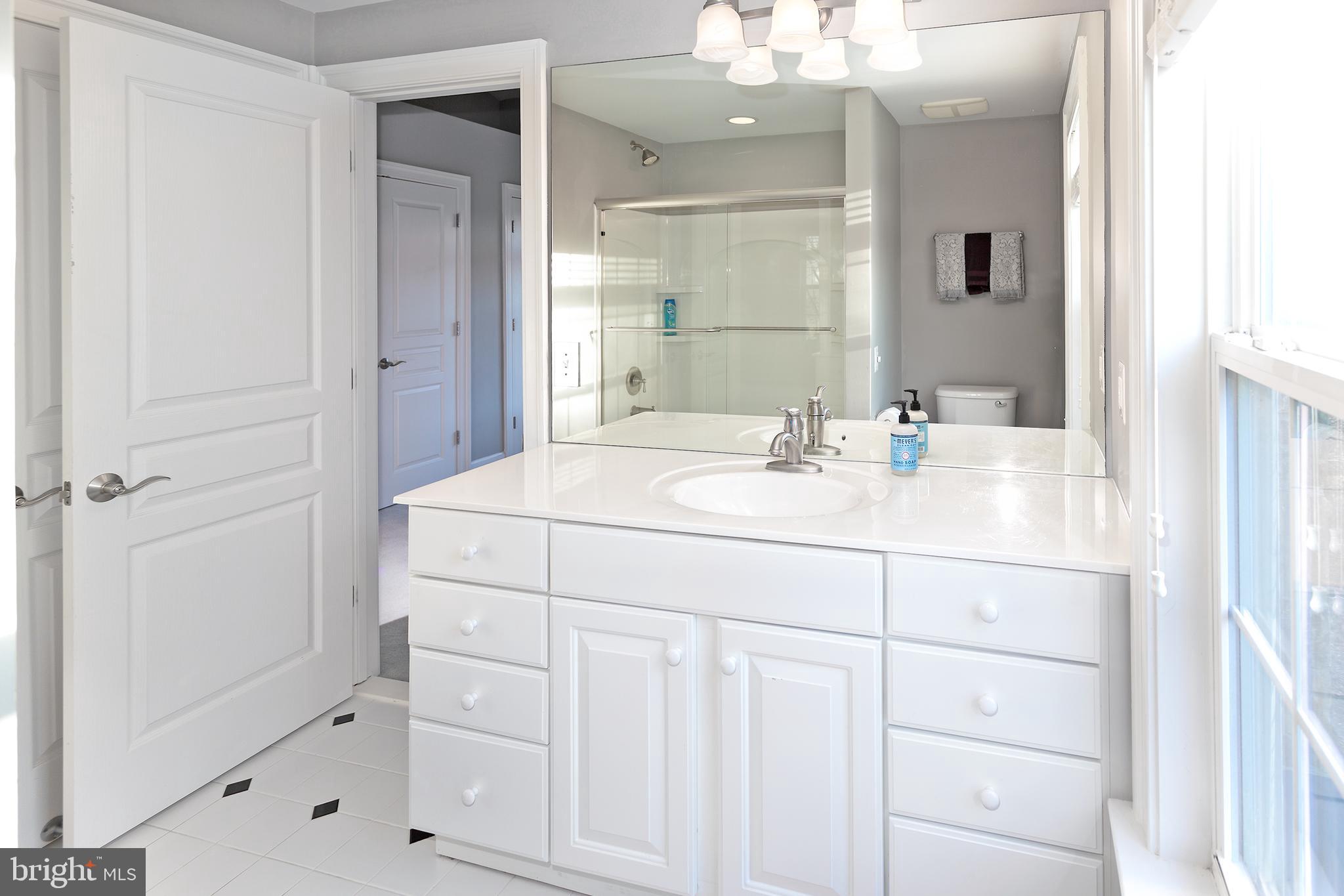 RED CEDAR - Residential