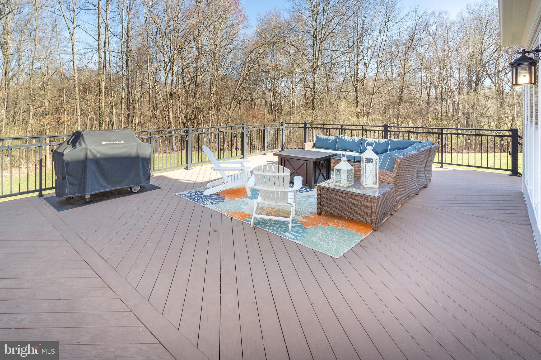 RED CEDAR - Residential