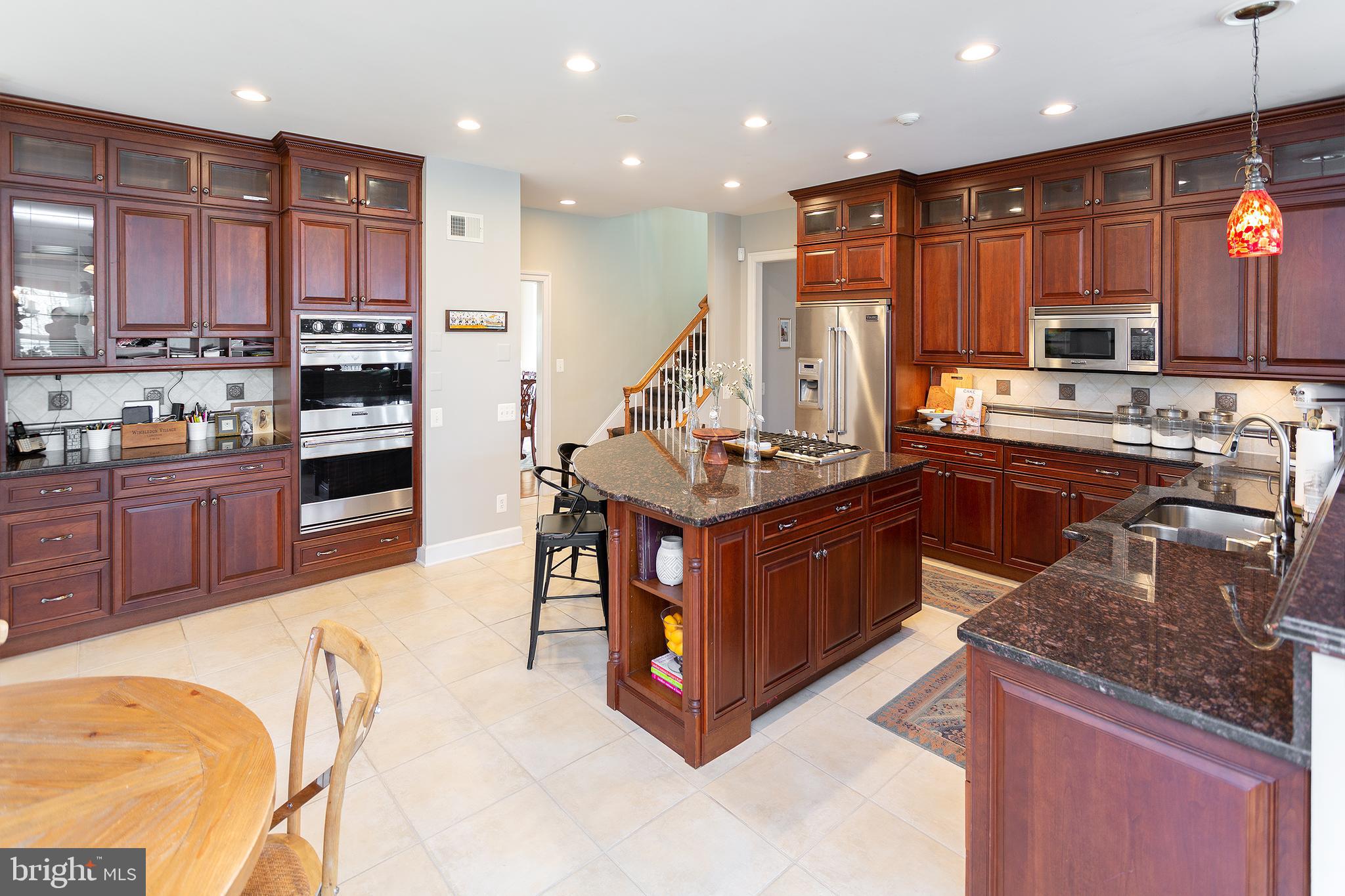 RED CEDAR - Residential