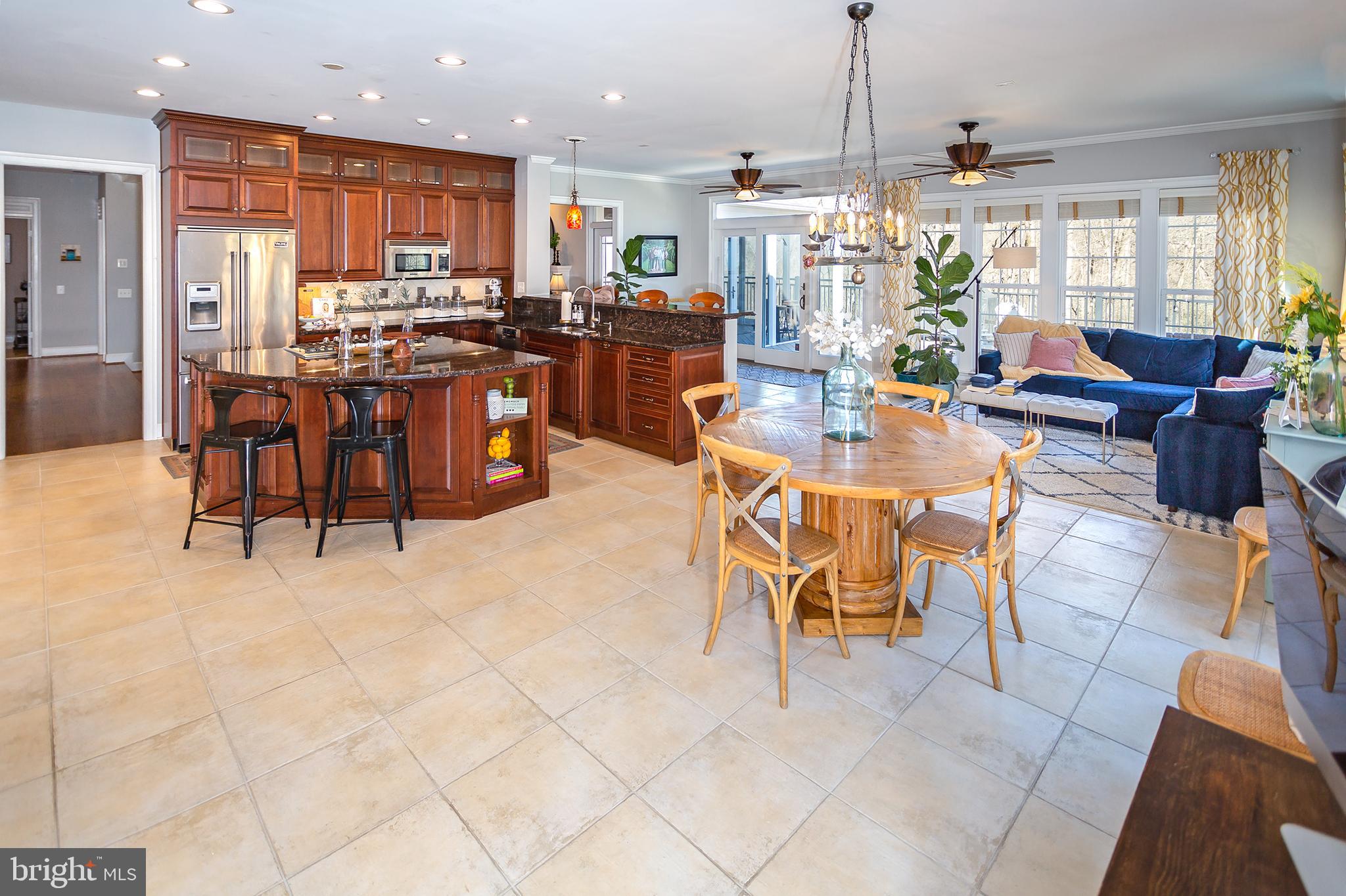 RED CEDAR - Residential