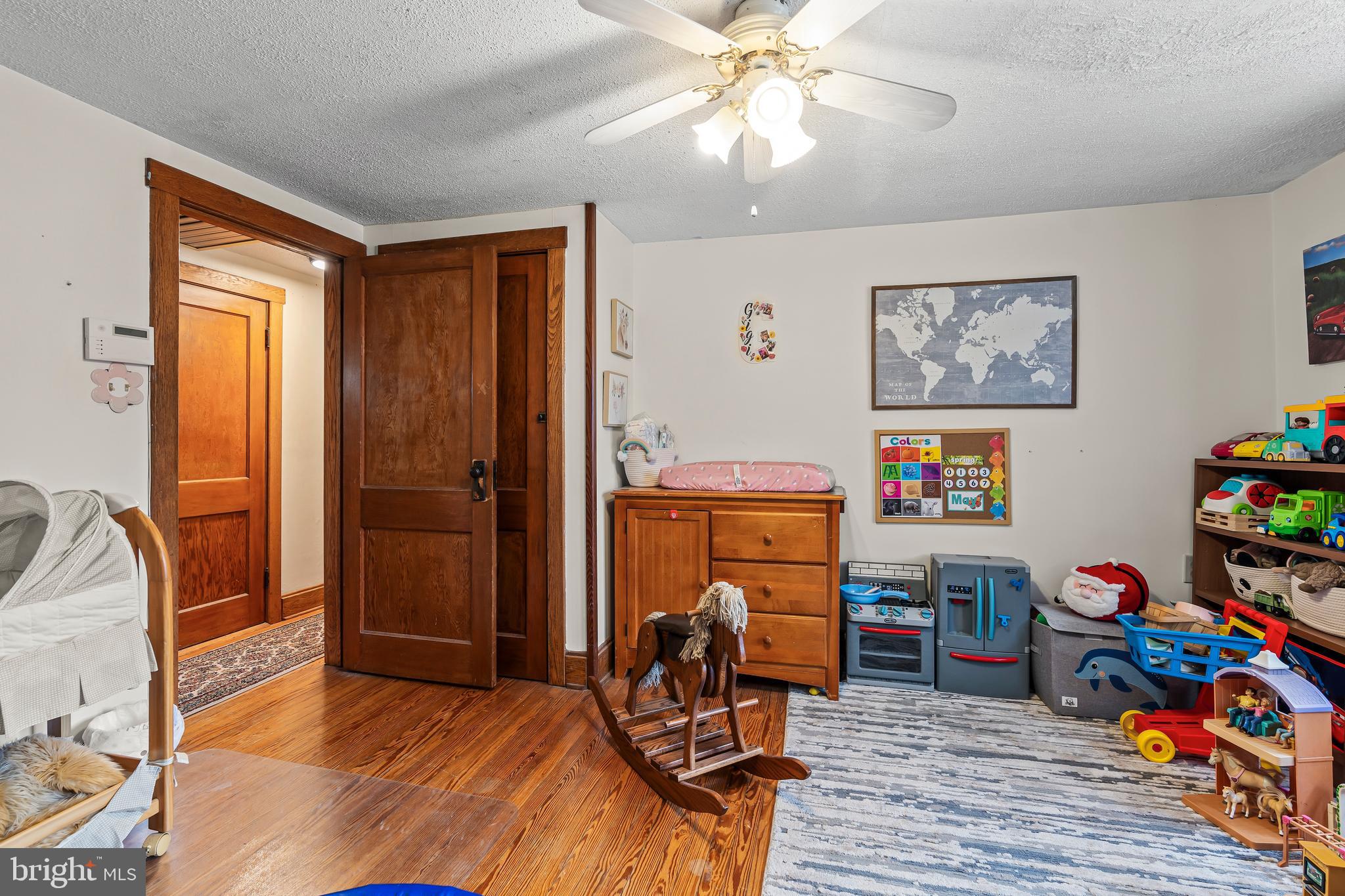 HEDGESVILLE - Residential