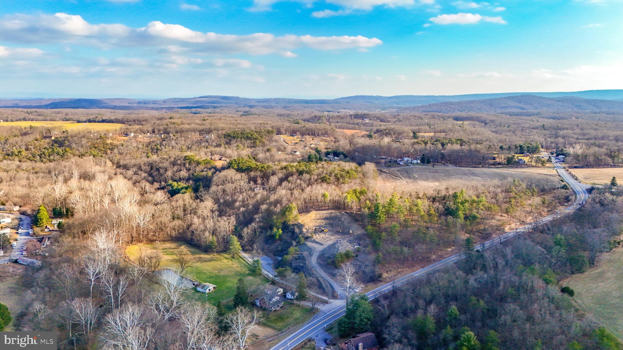 HEDGESVILLE - Residential