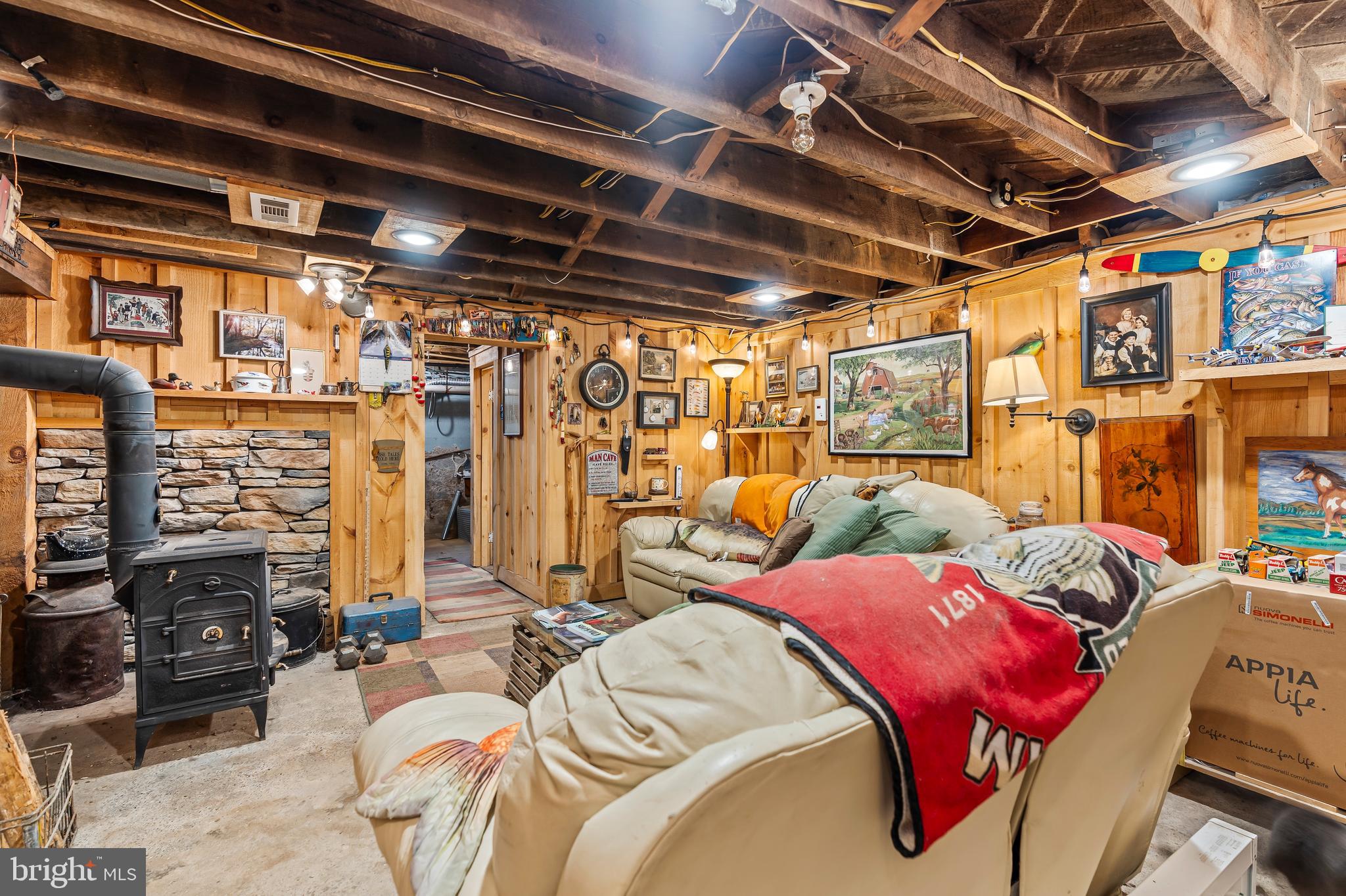 HEDGESVILLE - Residential