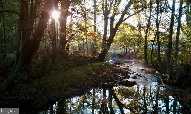 HEDGESVILLE - Residential