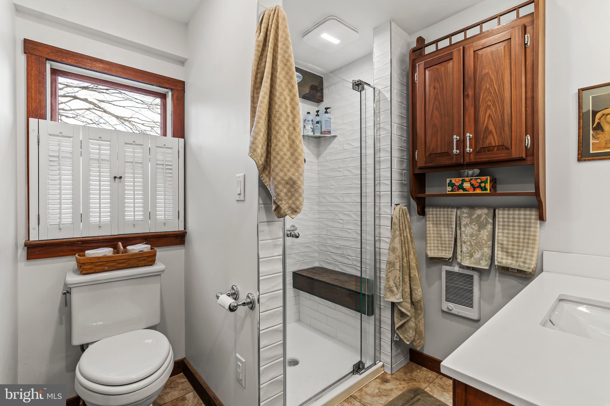 HEDGESVILLE - Residential