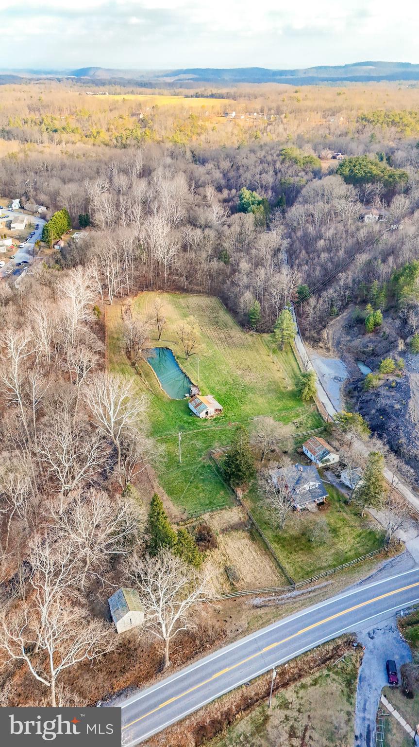 HEDGESVILLE - Residential