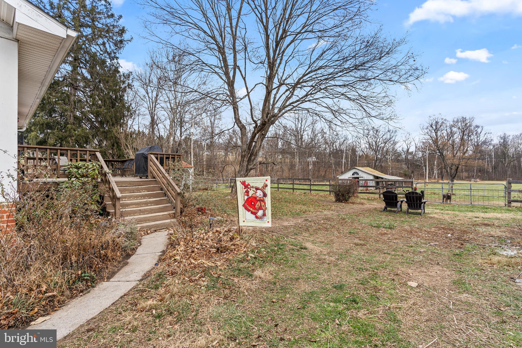 HEDGESVILLE - Residential