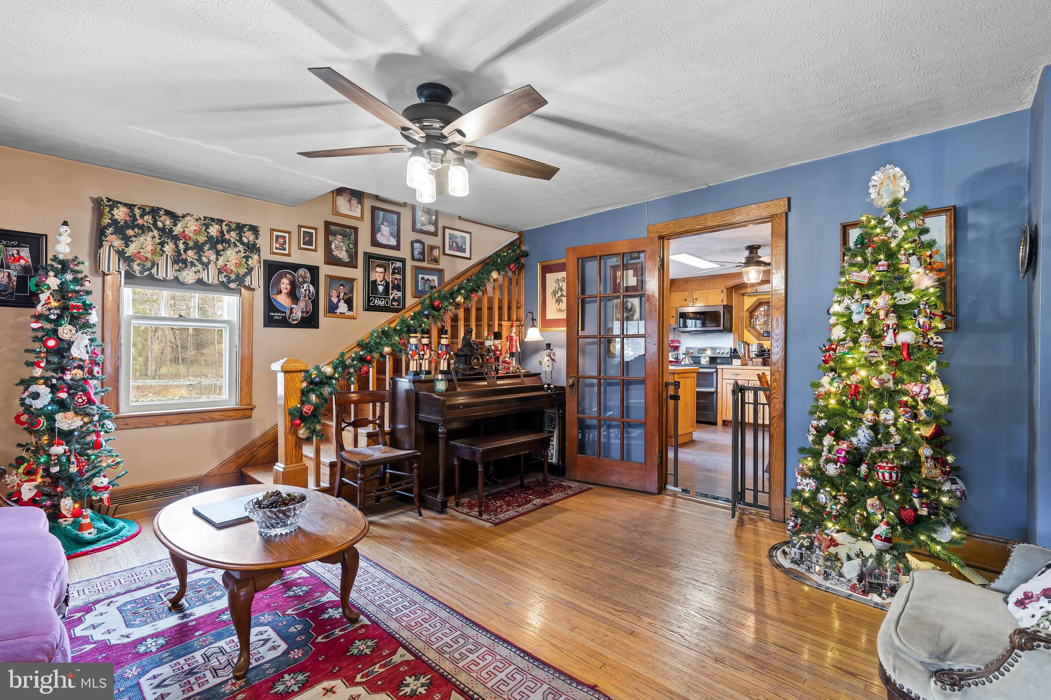 HEDGESVILLE - Residential