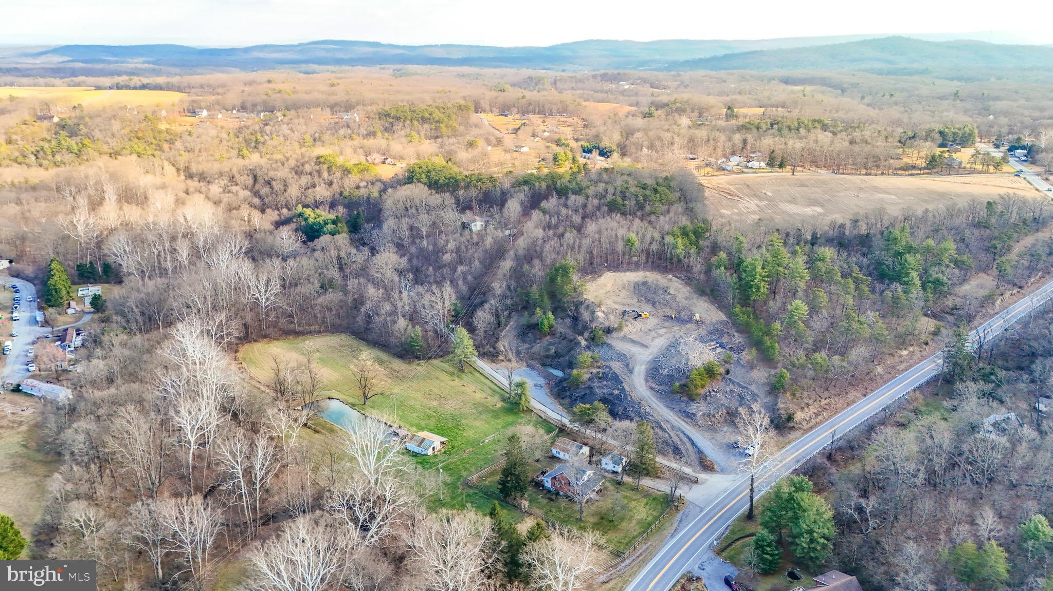 HEDGESVILLE - Residential