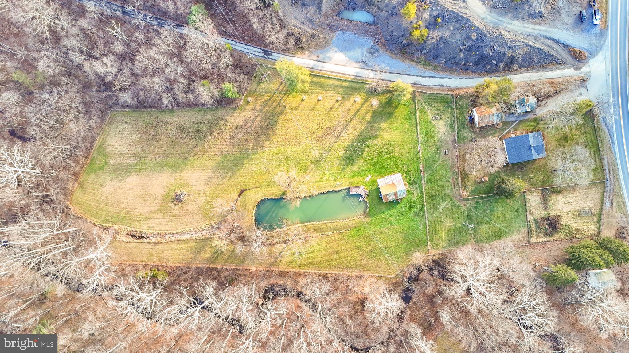 HEDGESVILLE - Residential