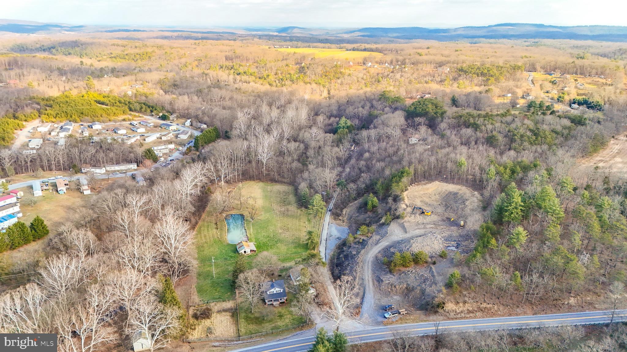 HEDGESVILLE - Residential