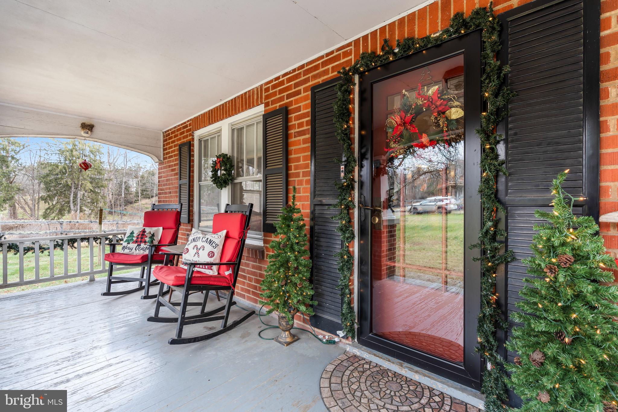 HEDGESVILLE - Residential