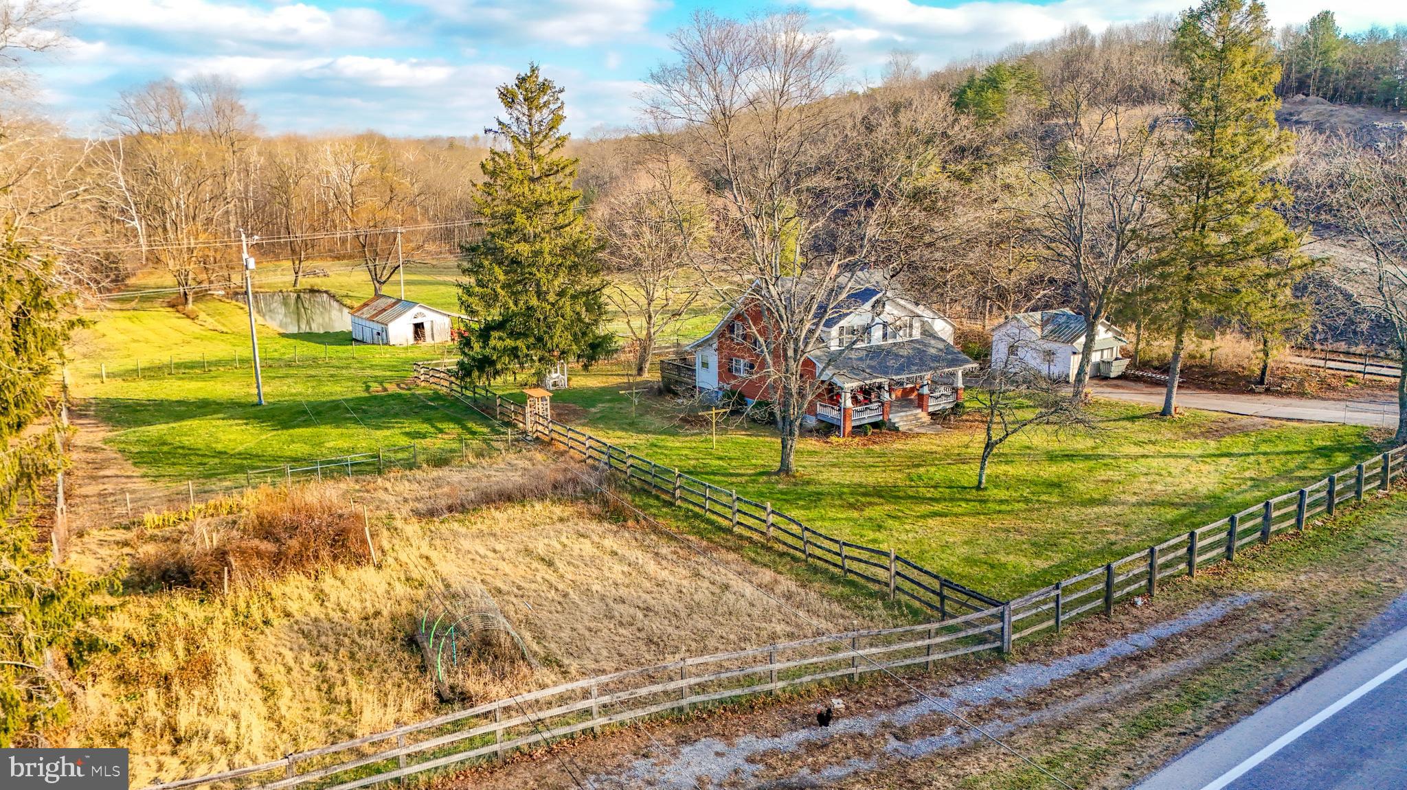 HEDGESVILLE - Residential