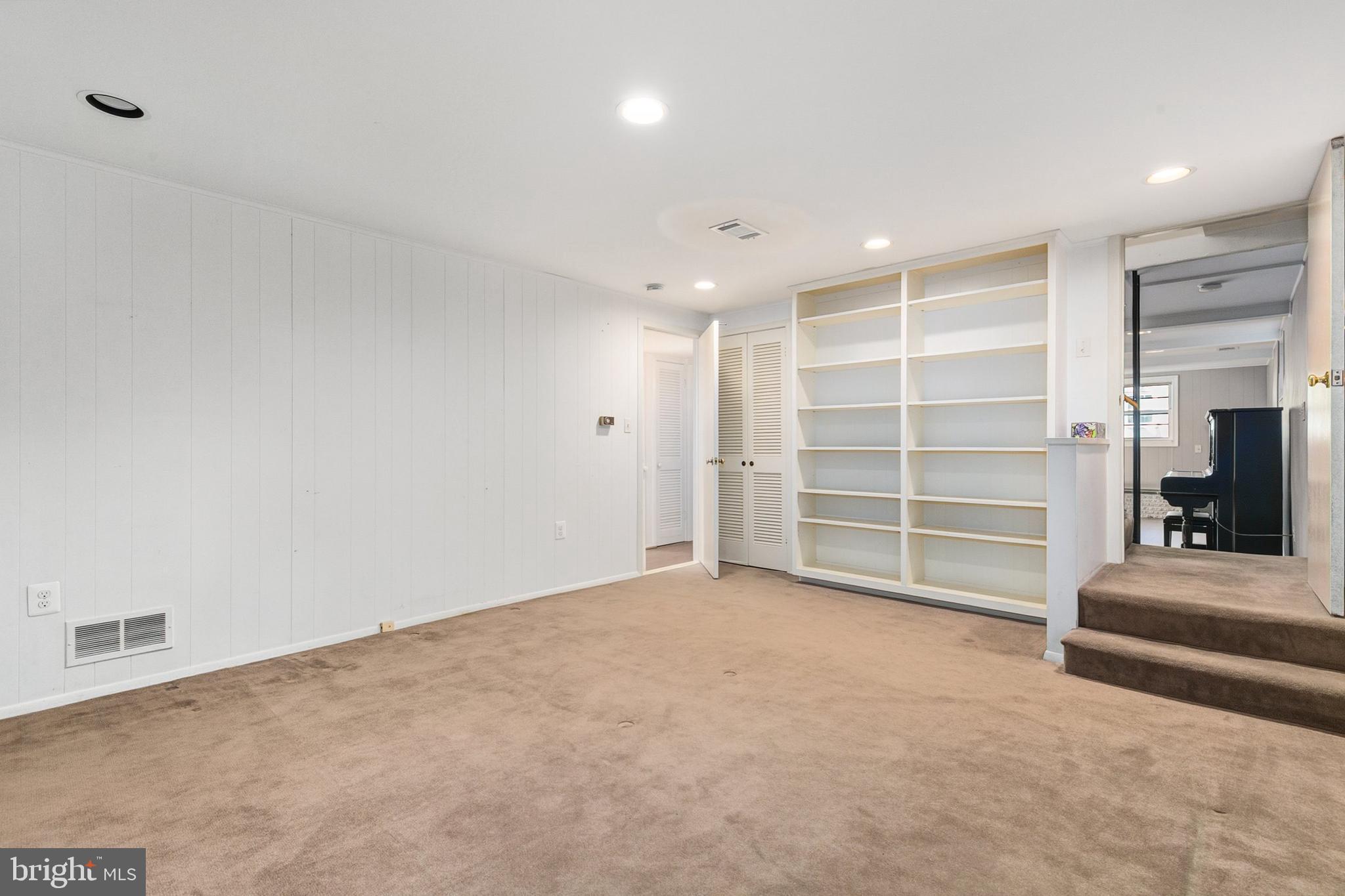 ROCK CREEK HIGHLANDS - Residential