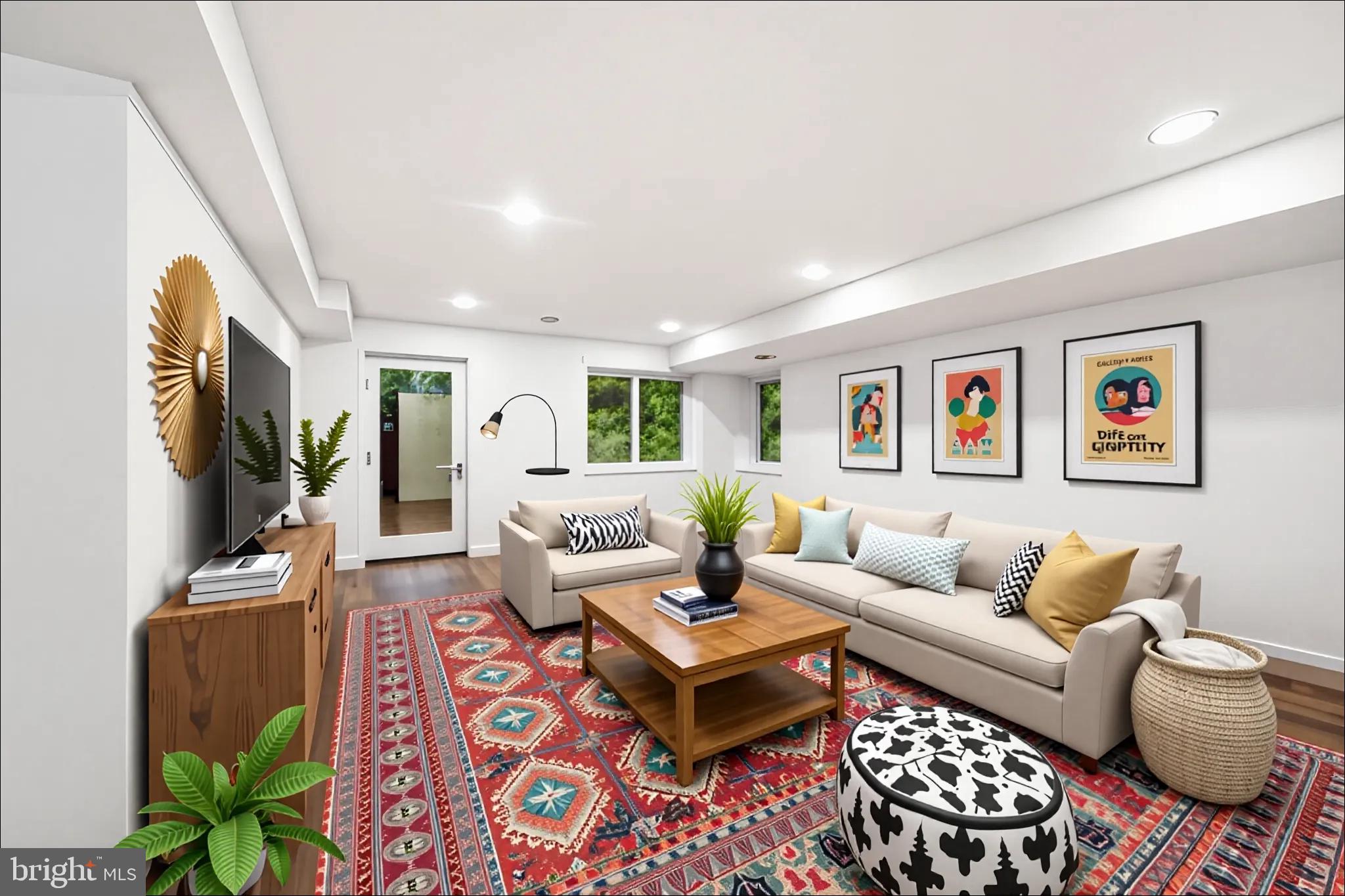 CARDEROCK SPRINGS - Residential