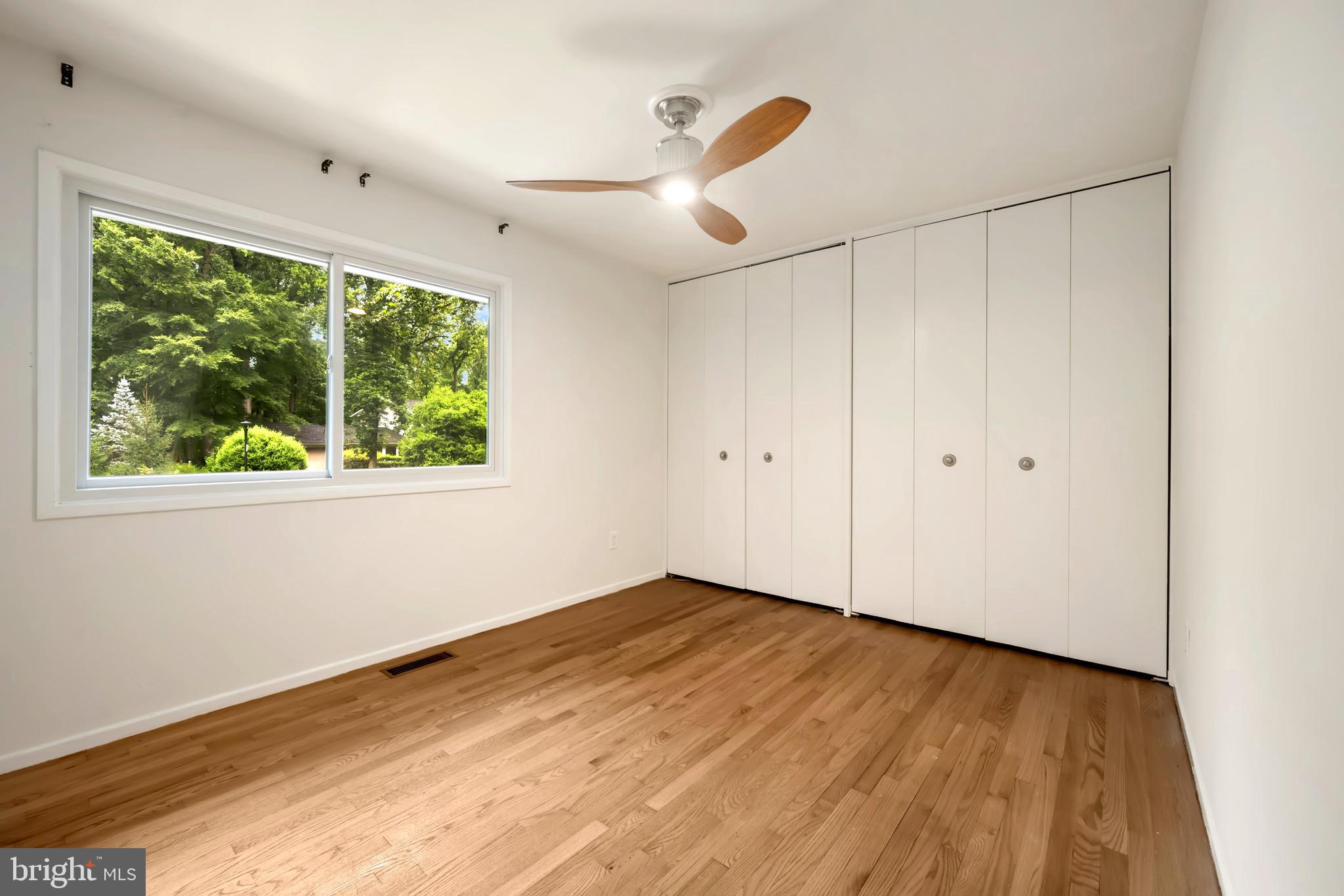 CARDEROCK SPRINGS - Residential