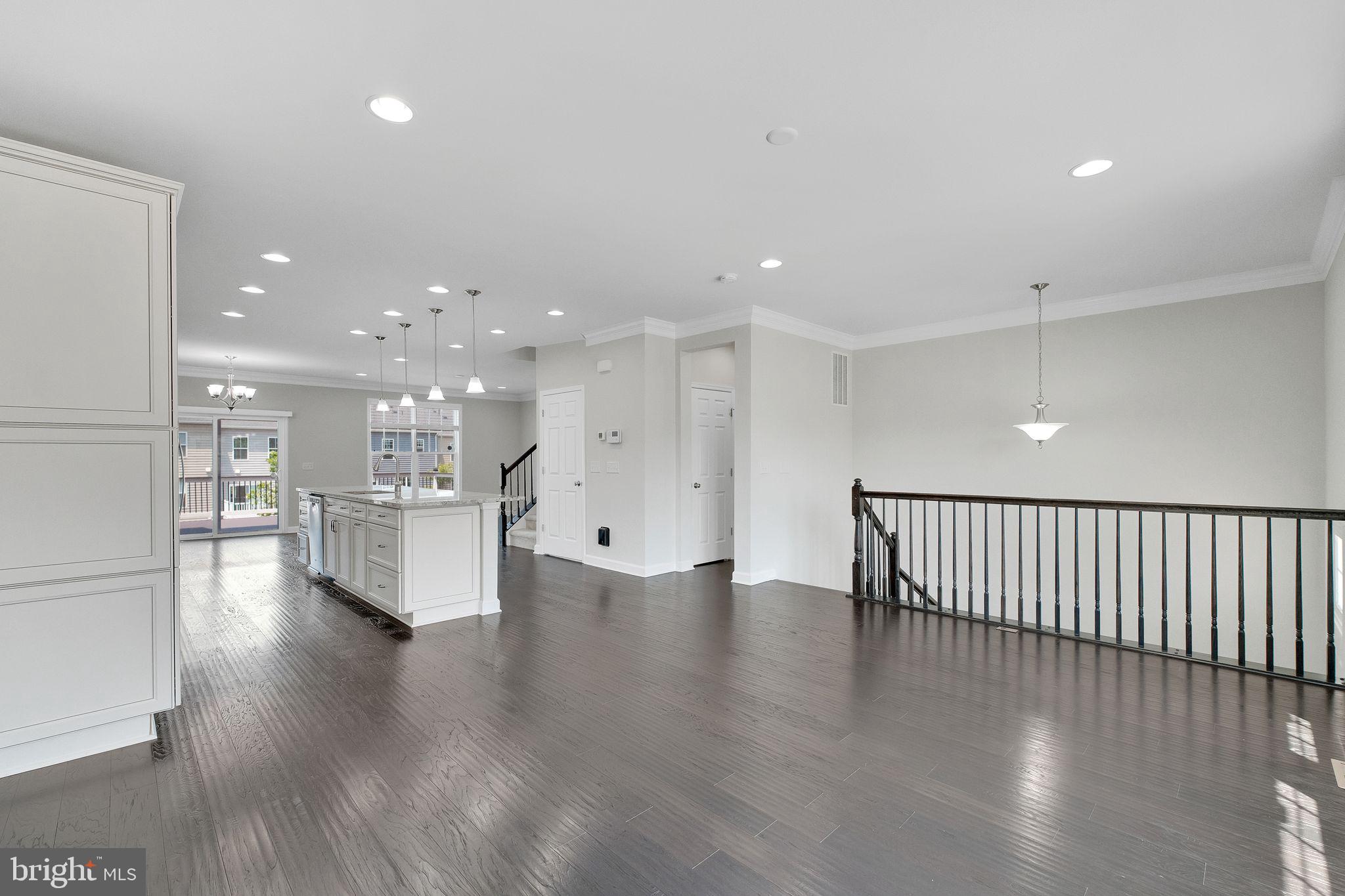 42510 OAK PARK SQUARE