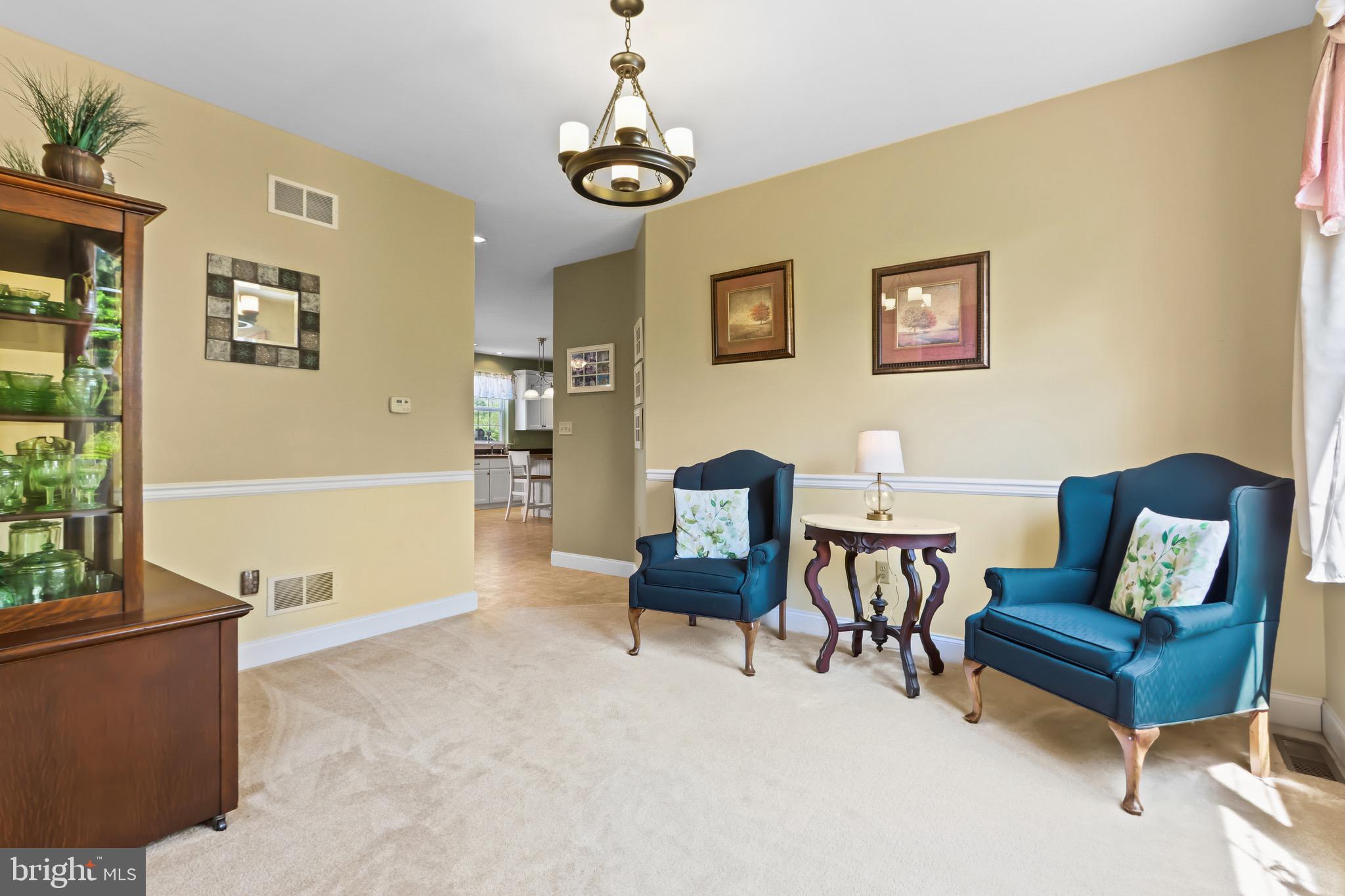 2932 SILVER CREEK CIRCLE