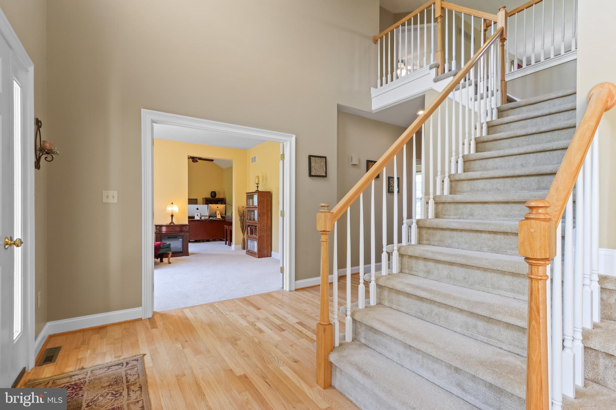 2932 SILVER CREEK CIRCLE