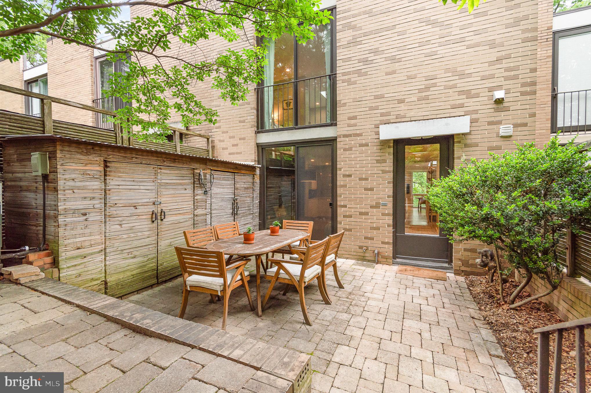 1690 CHIMNEY HOUSE ROAD