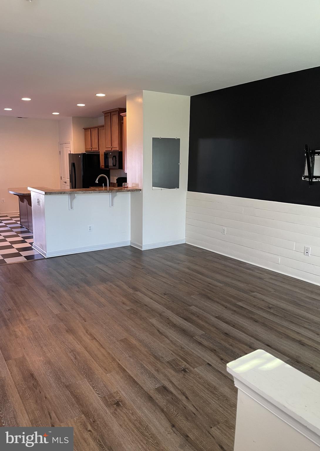 BROOKFIELD - Residential