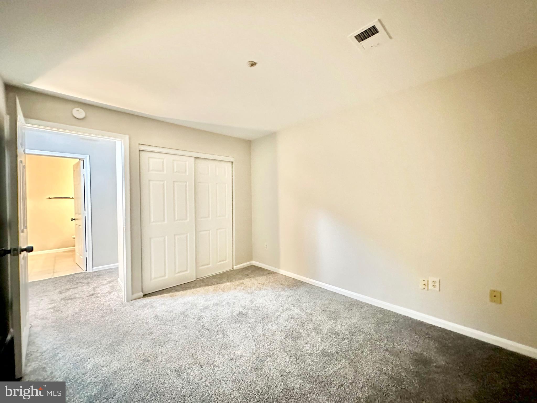 STRATFORD PLACE AT KINGS - Residential Lease