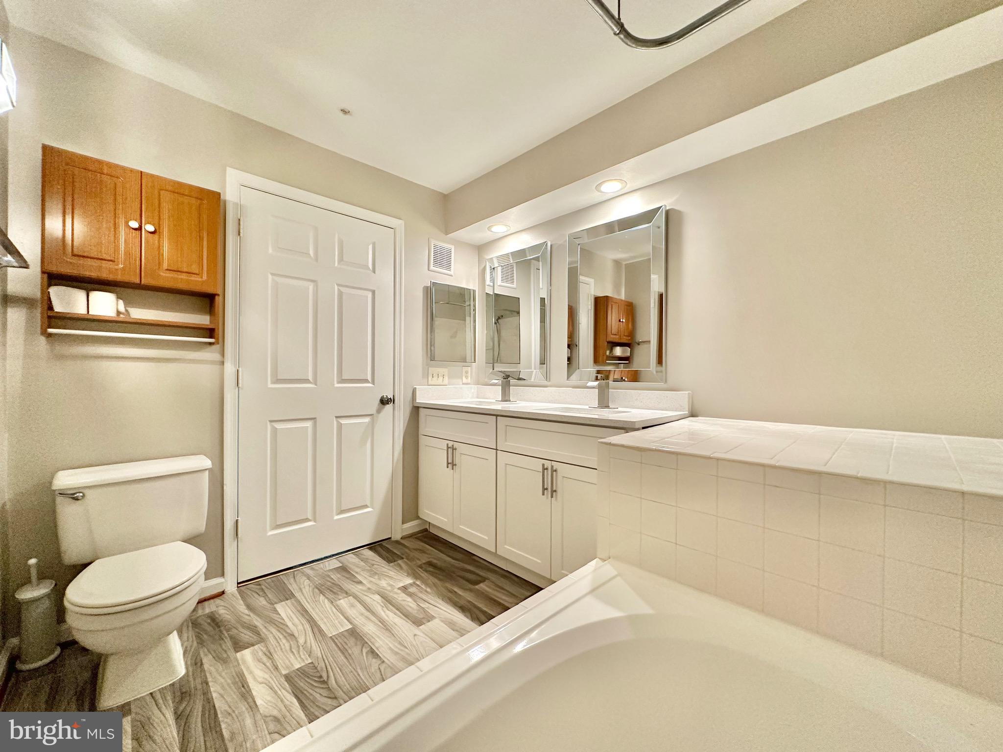 STRATFORD PLACE AT KINGS - Residential Lease