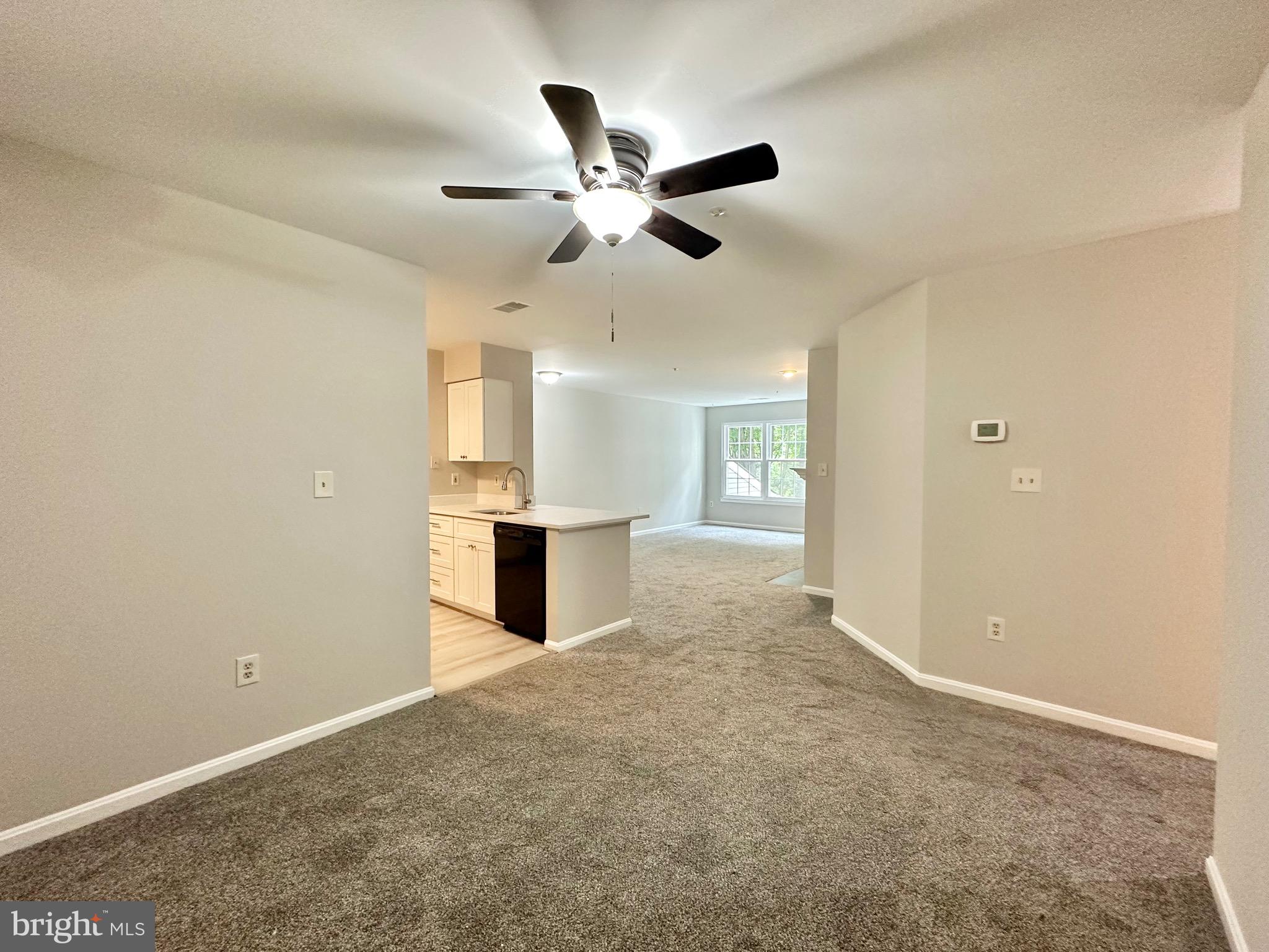 STRATFORD PLACE AT KINGS - Residential Lease