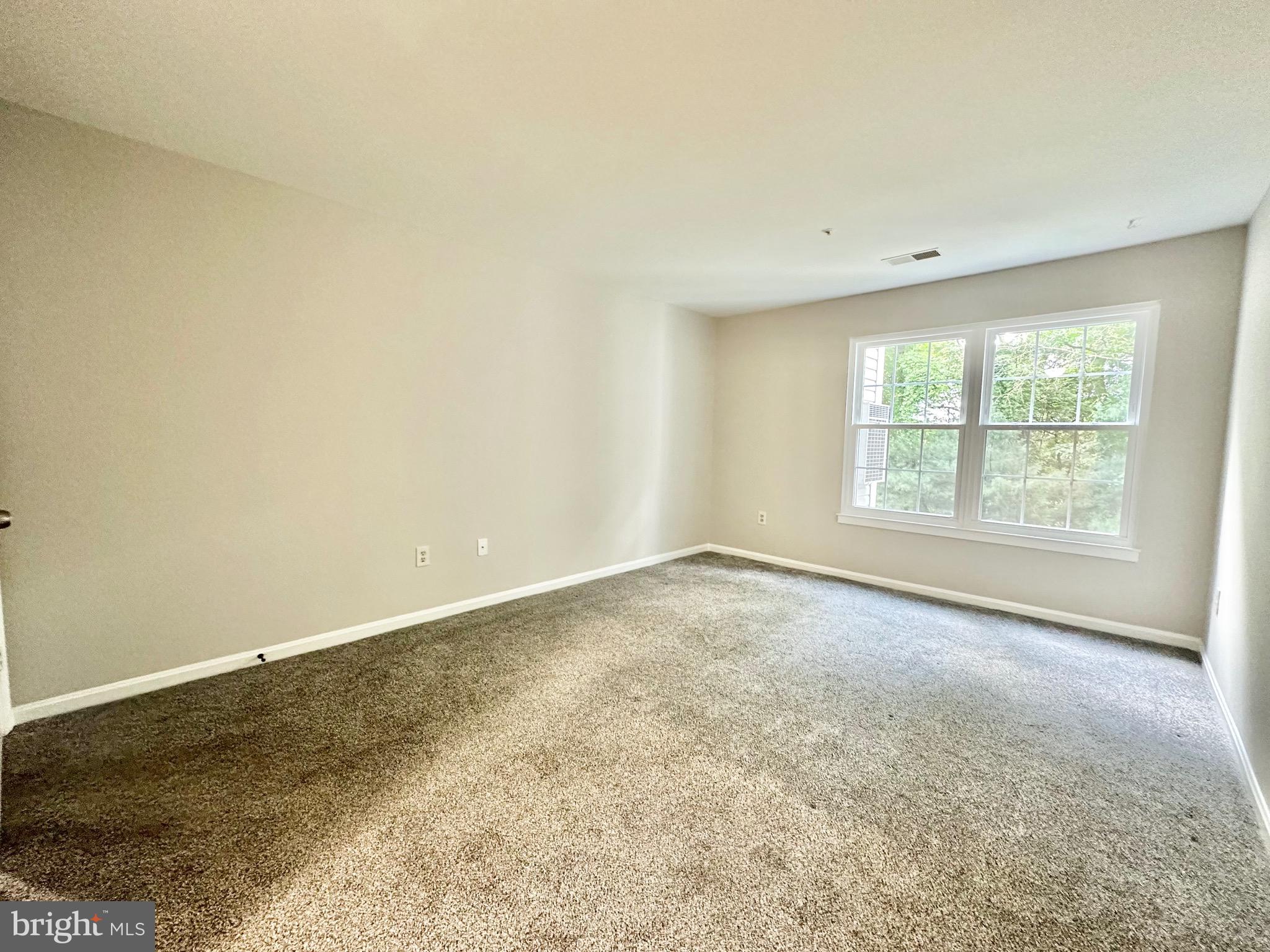 STRATFORD PLACE AT KINGS - Residential Lease