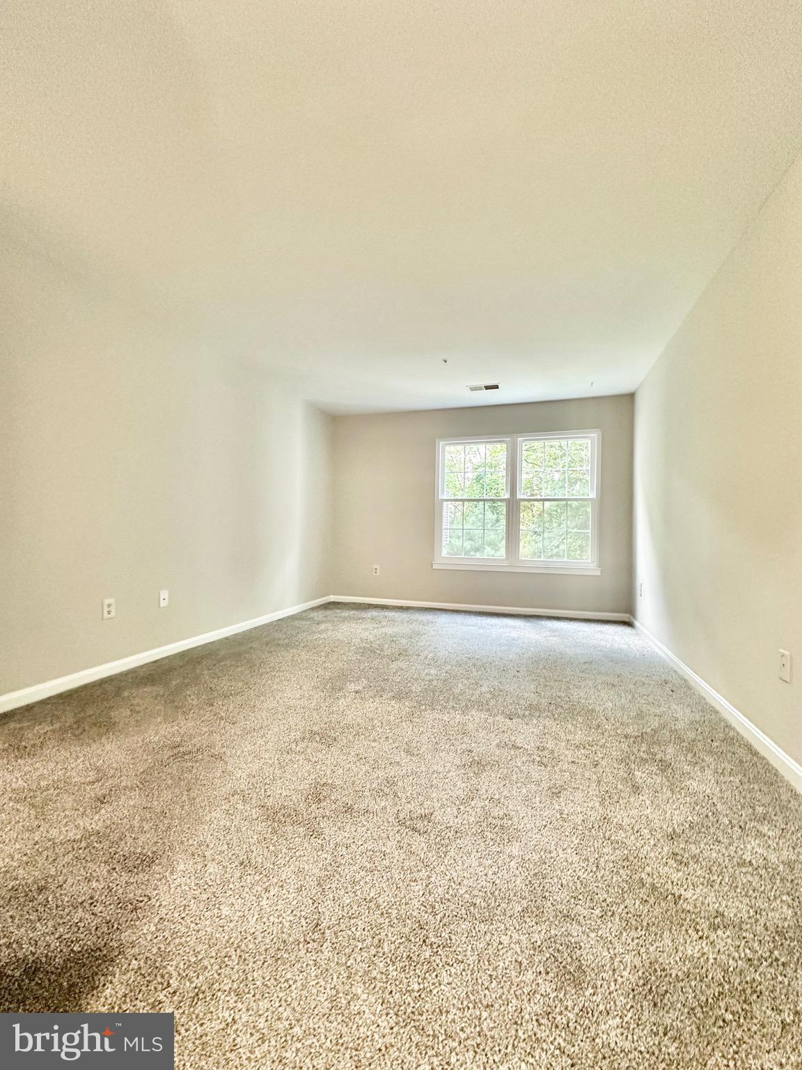 STRATFORD PLACE AT KINGS - Residential Lease