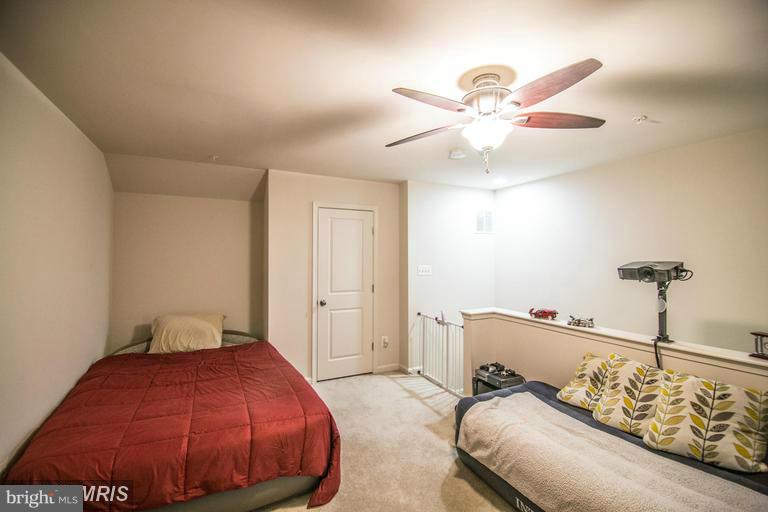 GALLERY PARK - Residential Lease