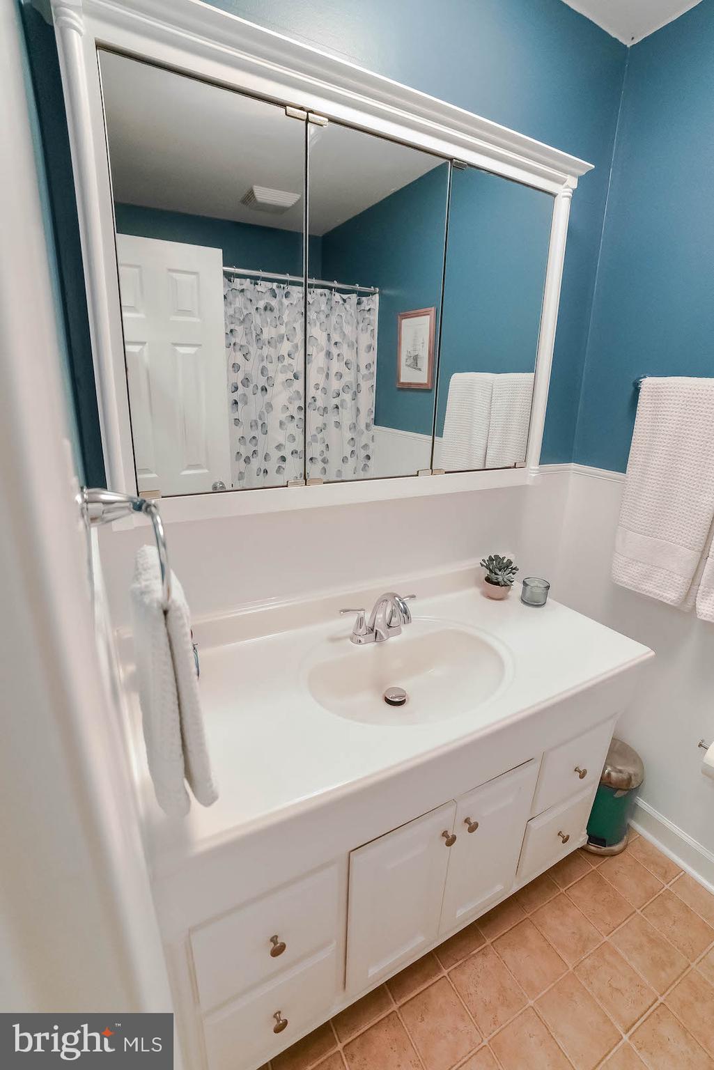 SAINT ANDREWS ES - Residential