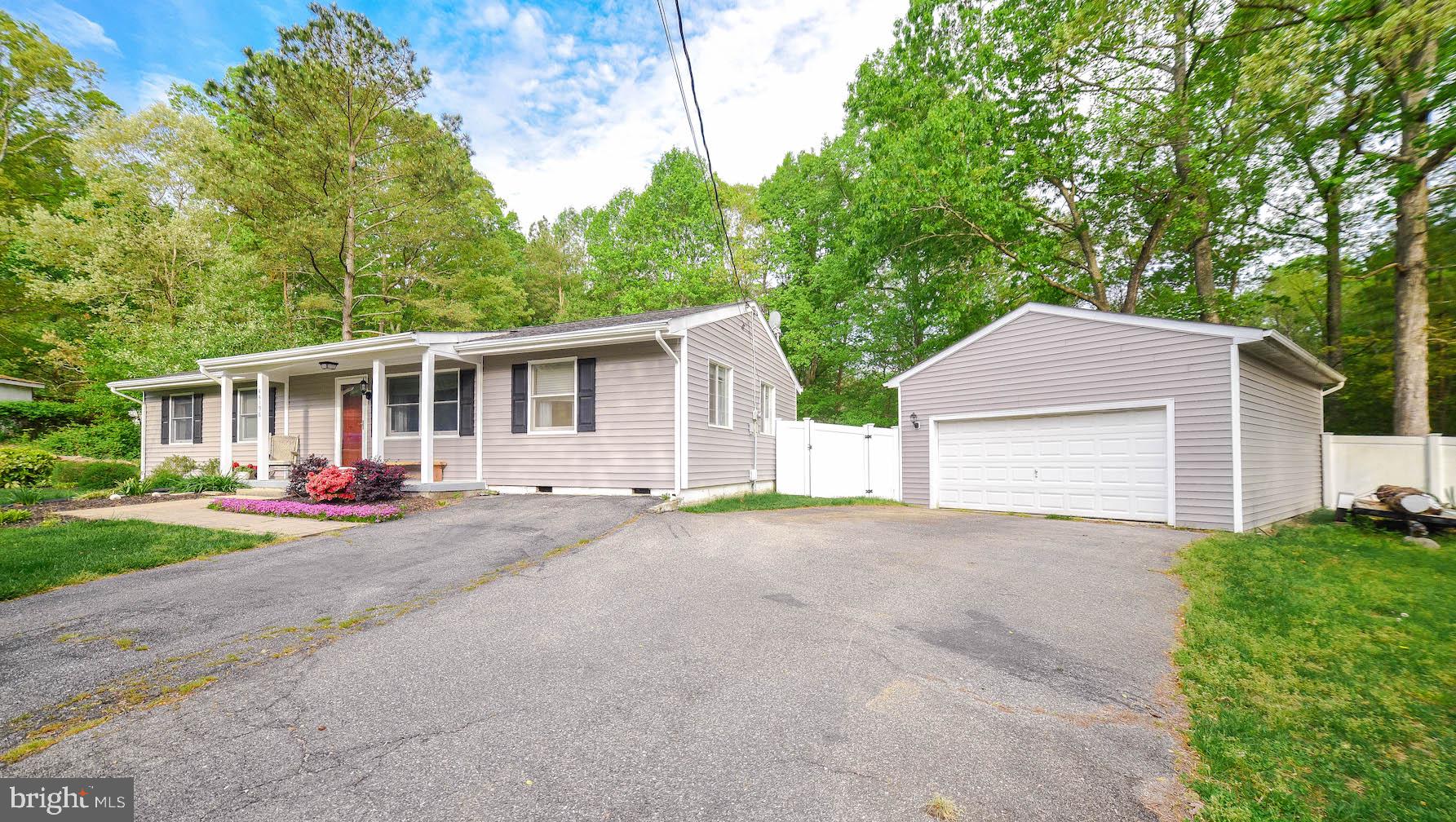 SAINT ANDREWS ES - Residential